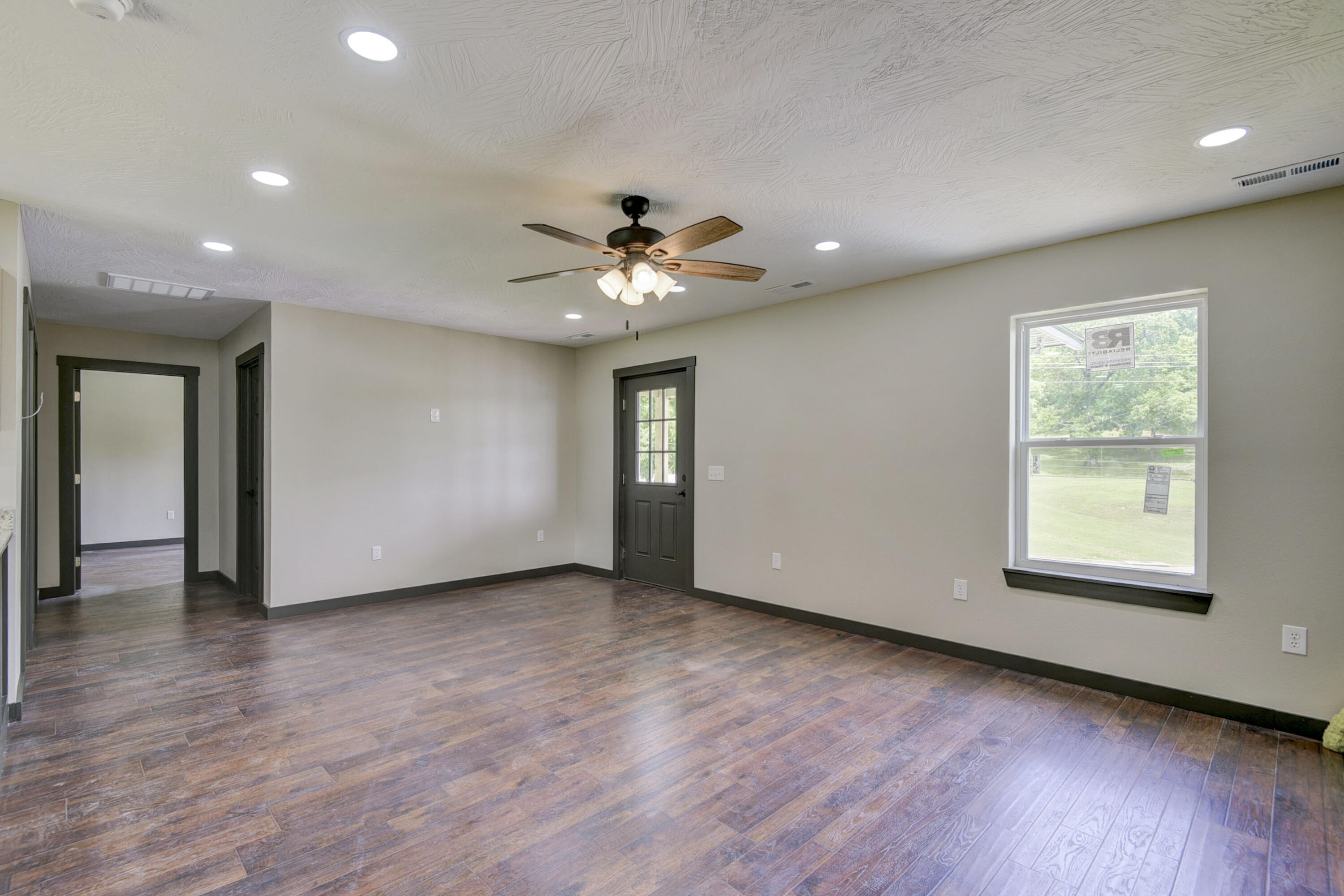 606 Old Exeter Road Property Photo 2
