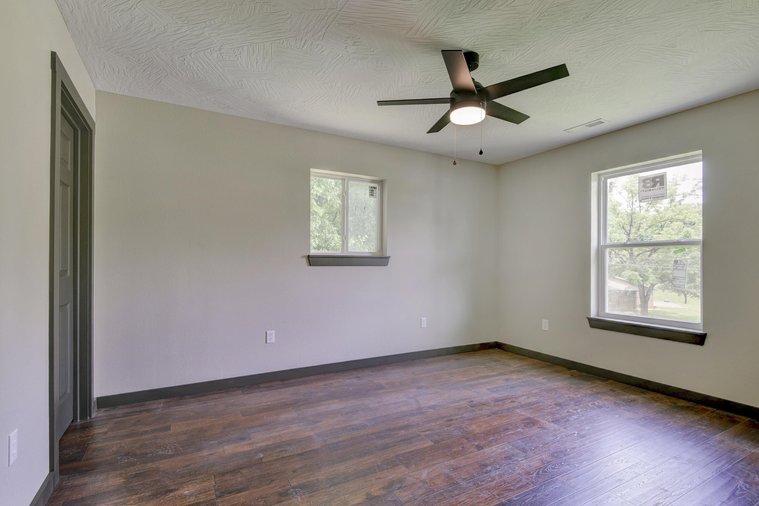 606 Old Exeter Road Property Photo 13