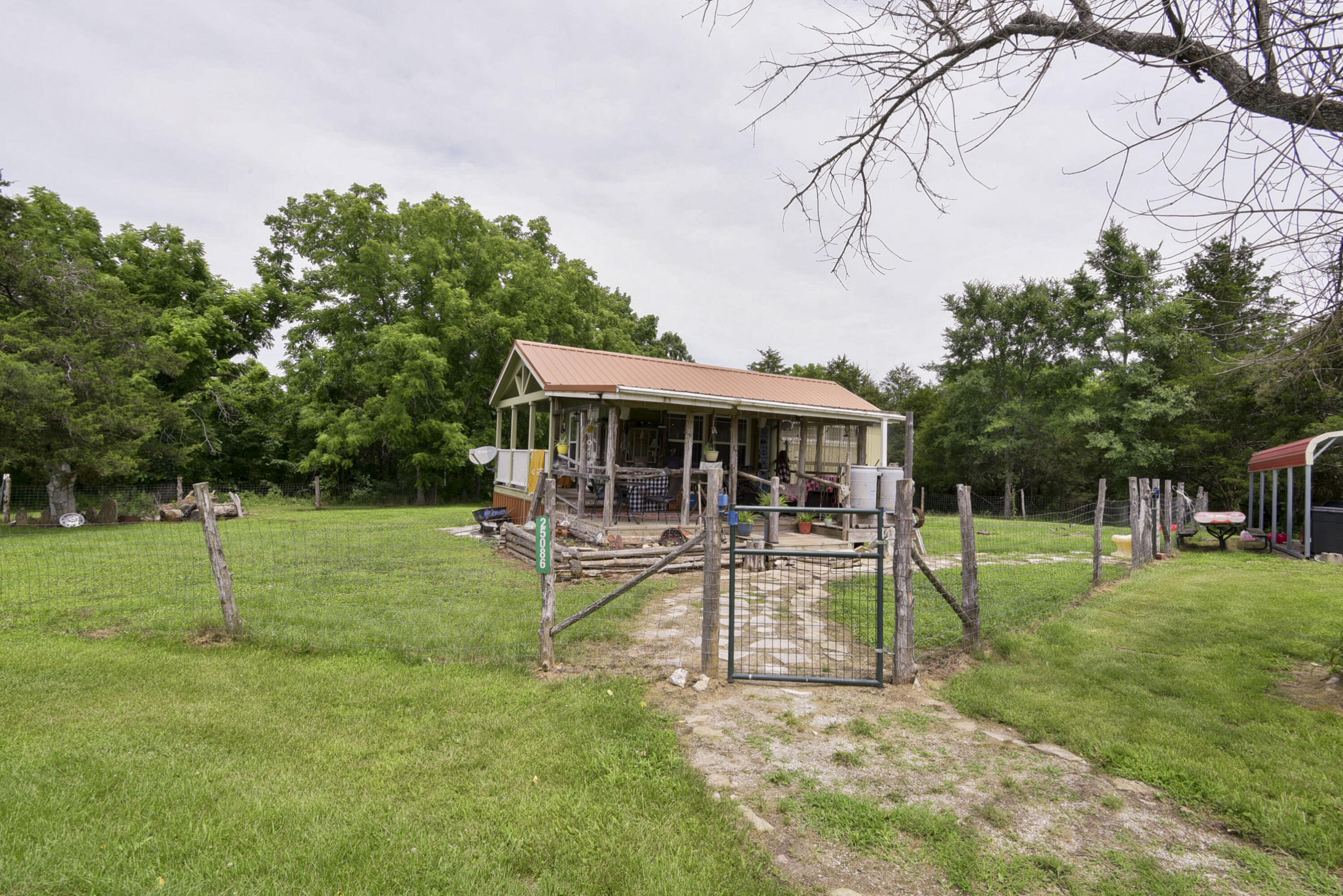 25086 State Highway M Property Photo 8
