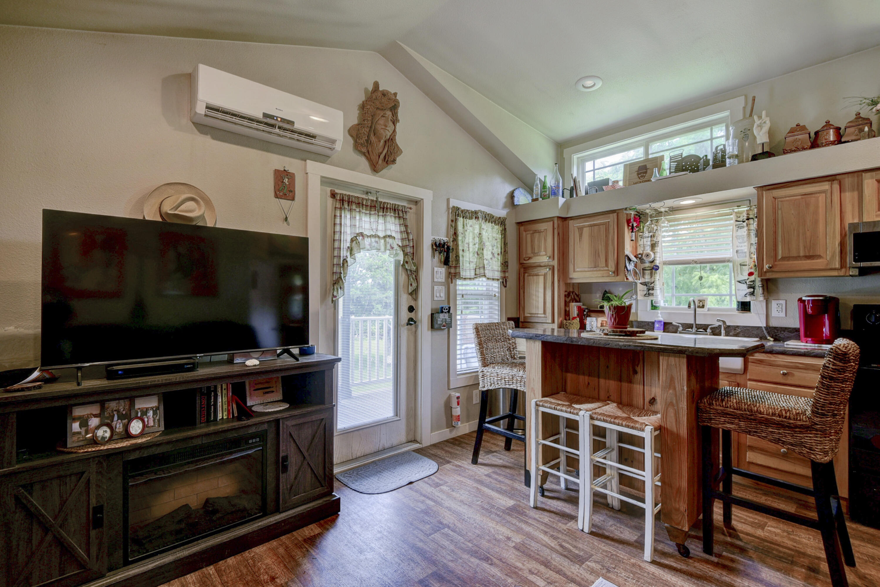 25086 State Highway M Property Photo 16