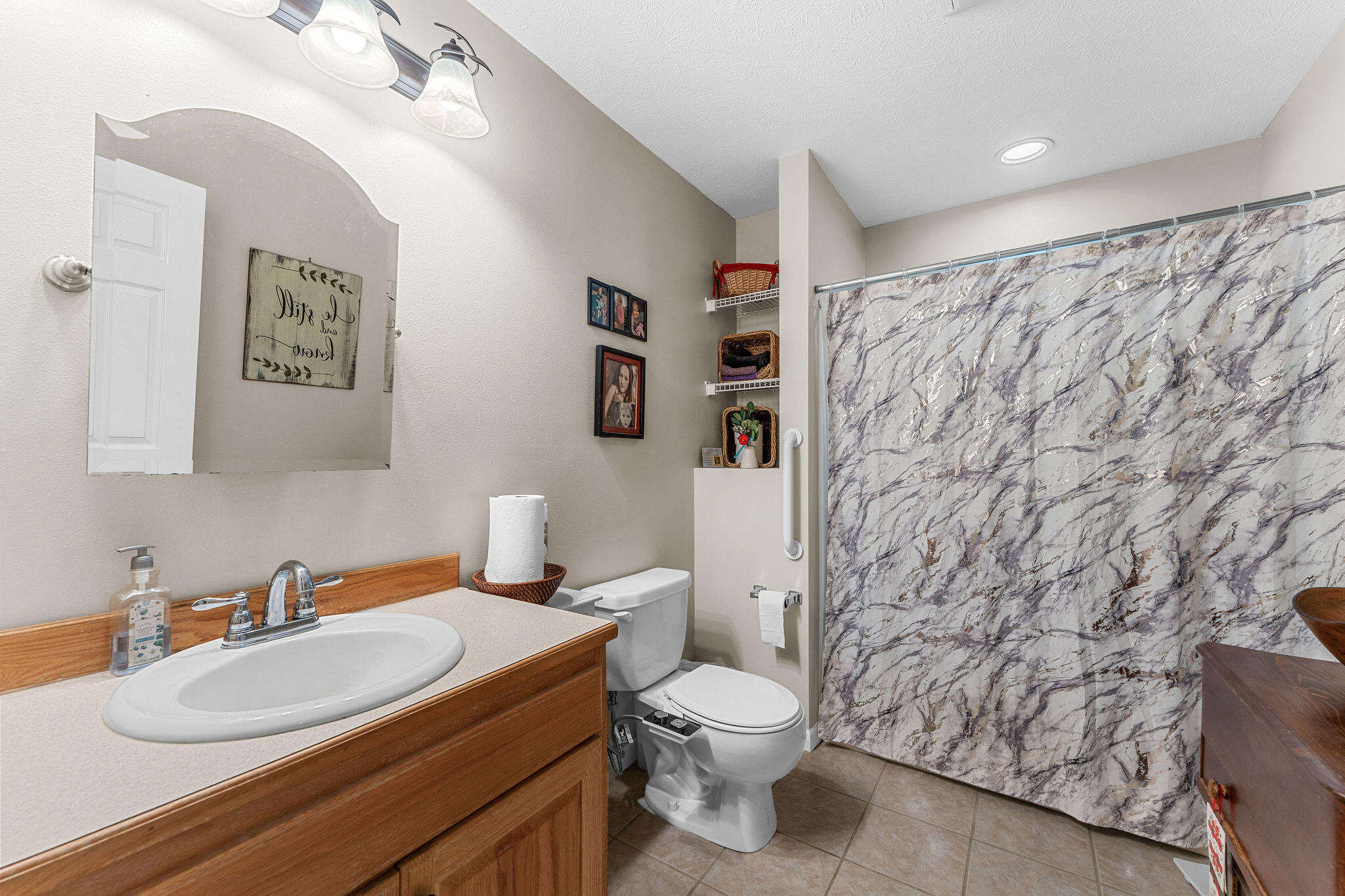 450 Hobart Drive Property Photo 23