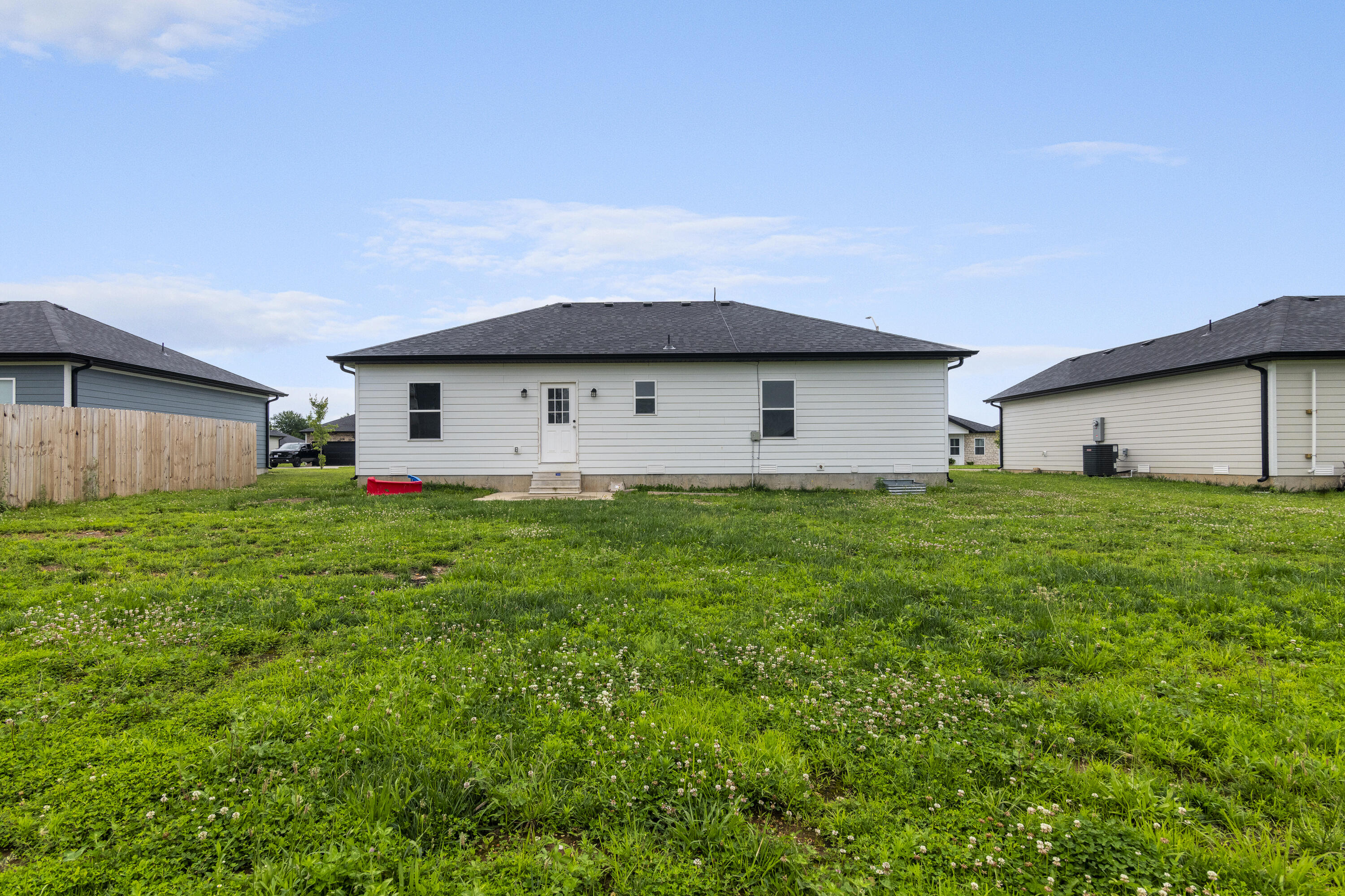 155 West Bluegrass Street Property Photo 19