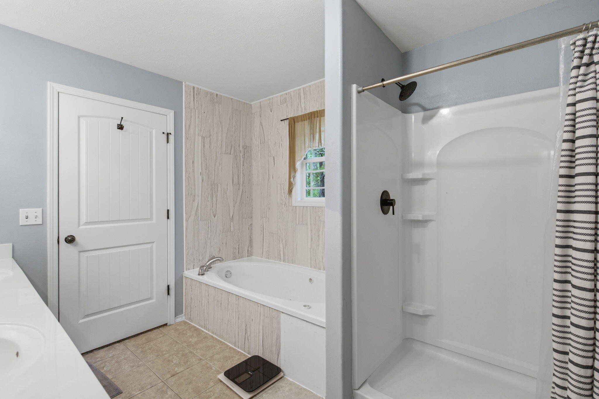 875 Emory Creek Boulevard Property Photo 15
