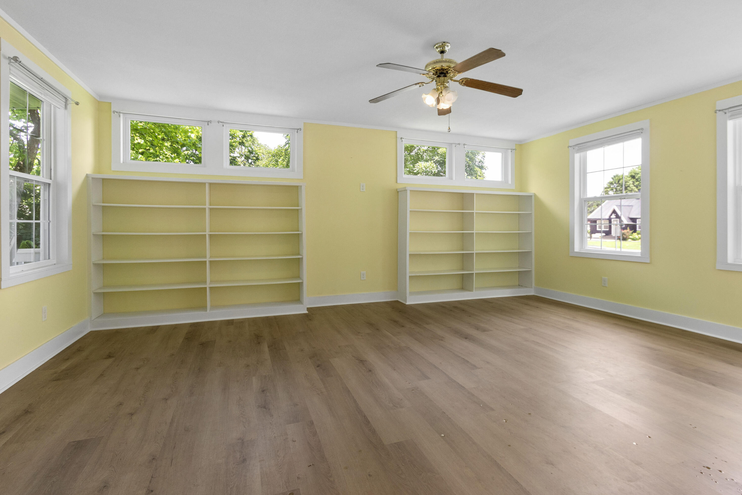 605 South Street Property Photo 23