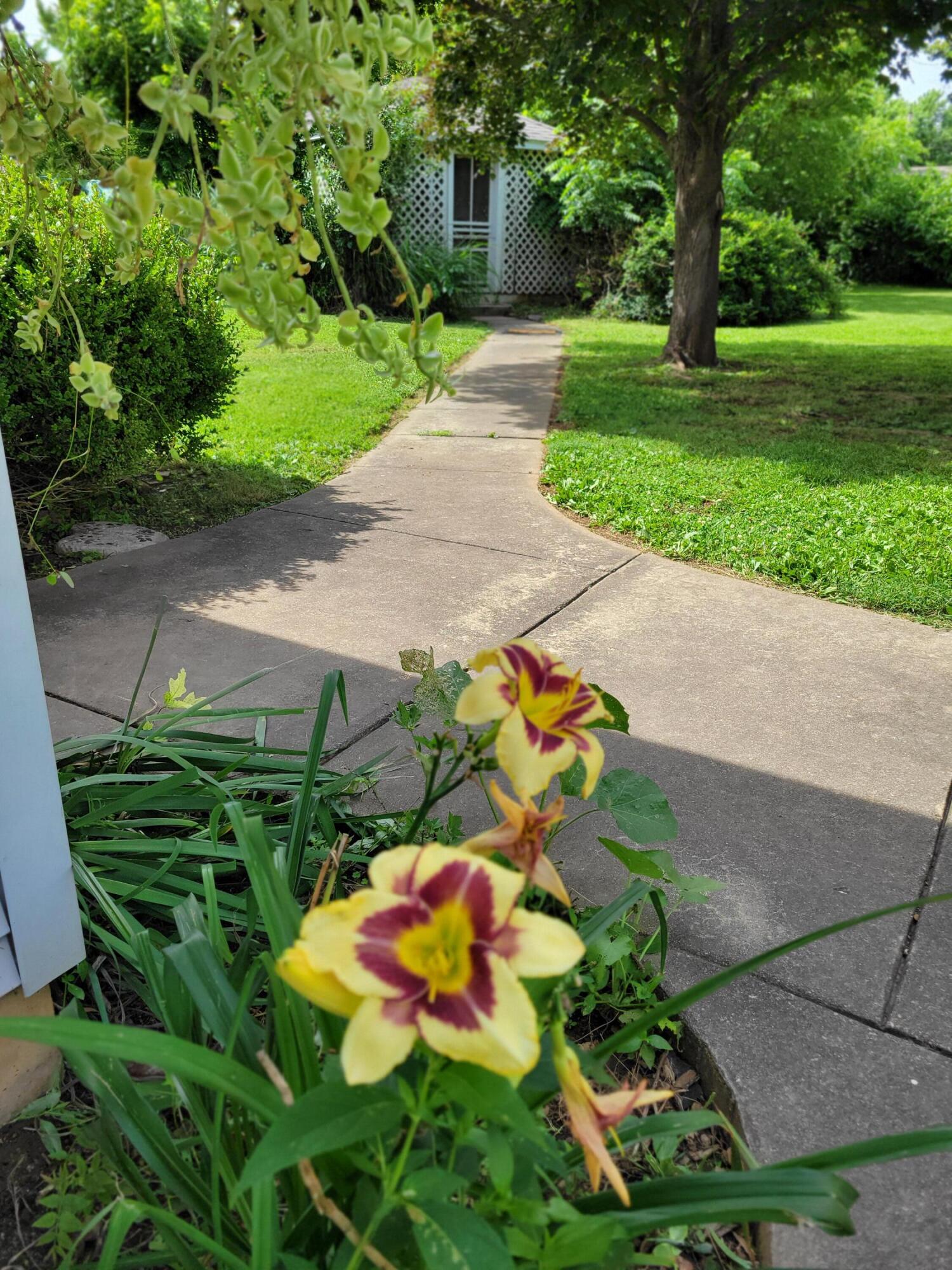 605 South Street Property Photo 43