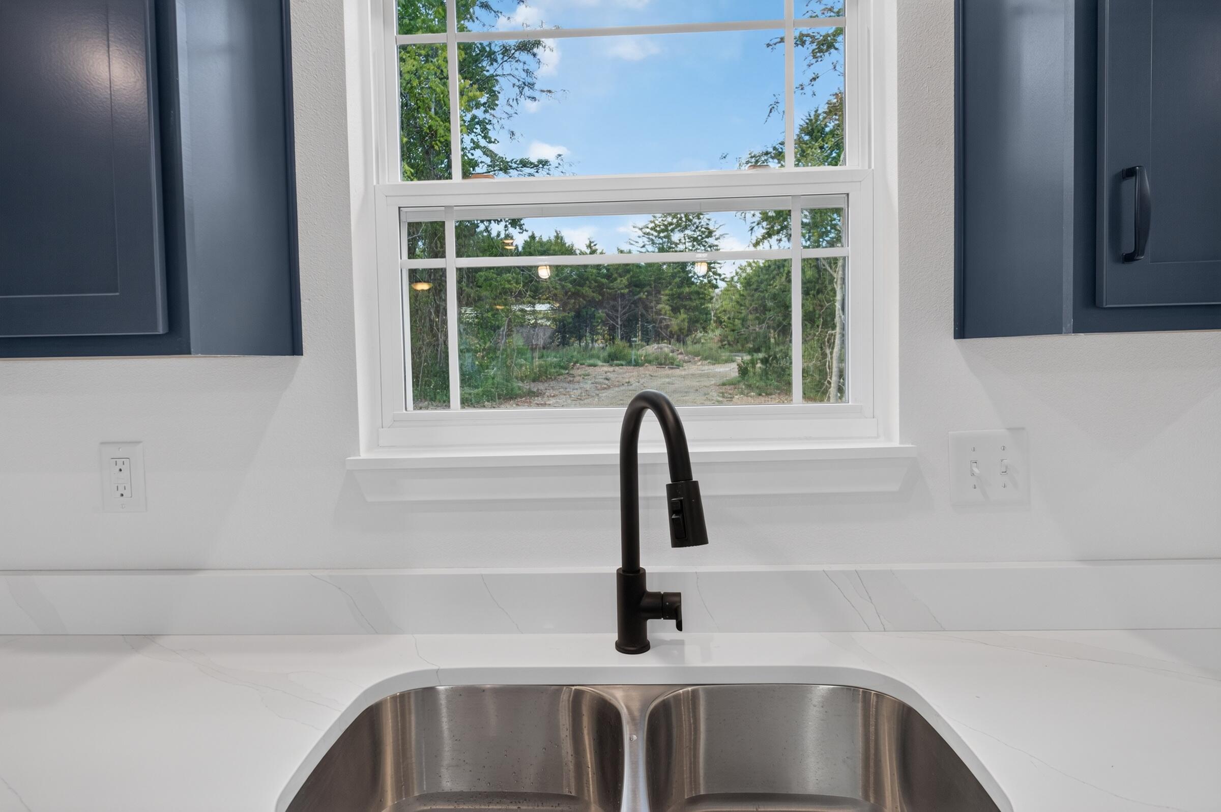 215 Mccann Road Property Photo 8