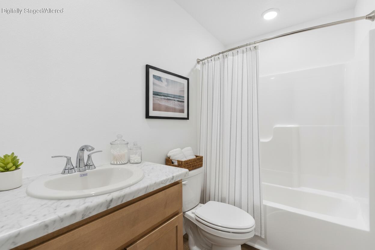 1012 West Madison Drive Property Photo 8