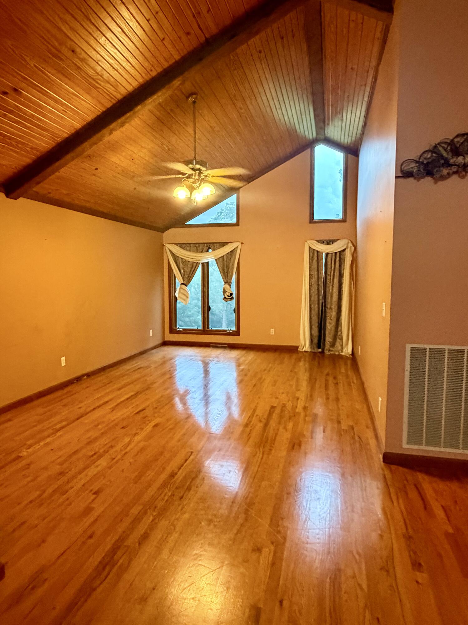 16428 Mo-19 Property Photo 11
