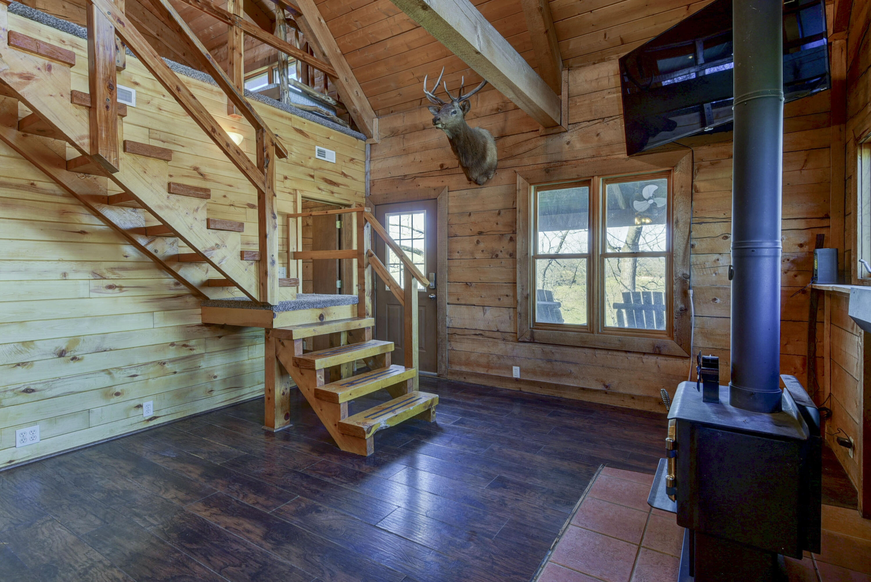 19005 Farm Road 1170 Property Photo 6