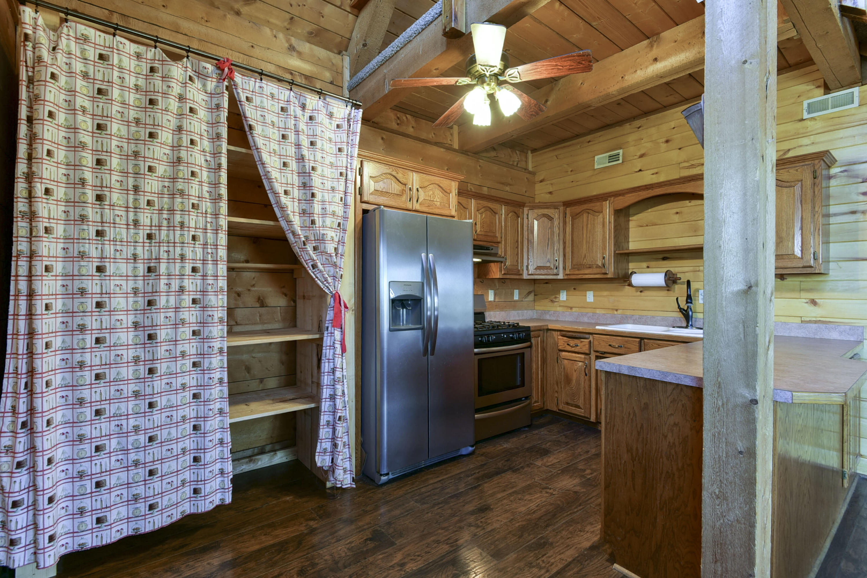 19005 Farm Road 1170 Property Photo 7