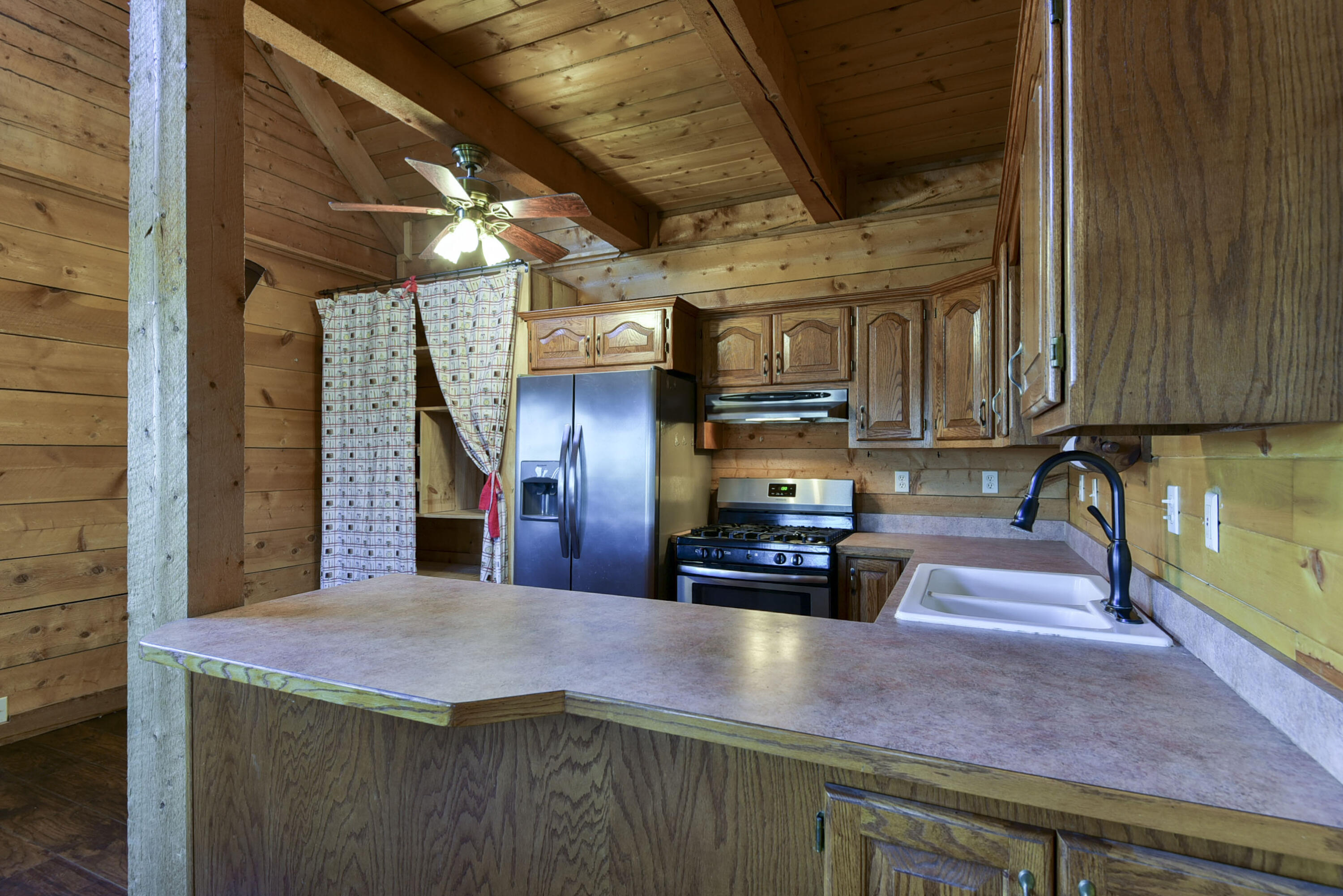19005 Farm Road 1170 Property Photo 9