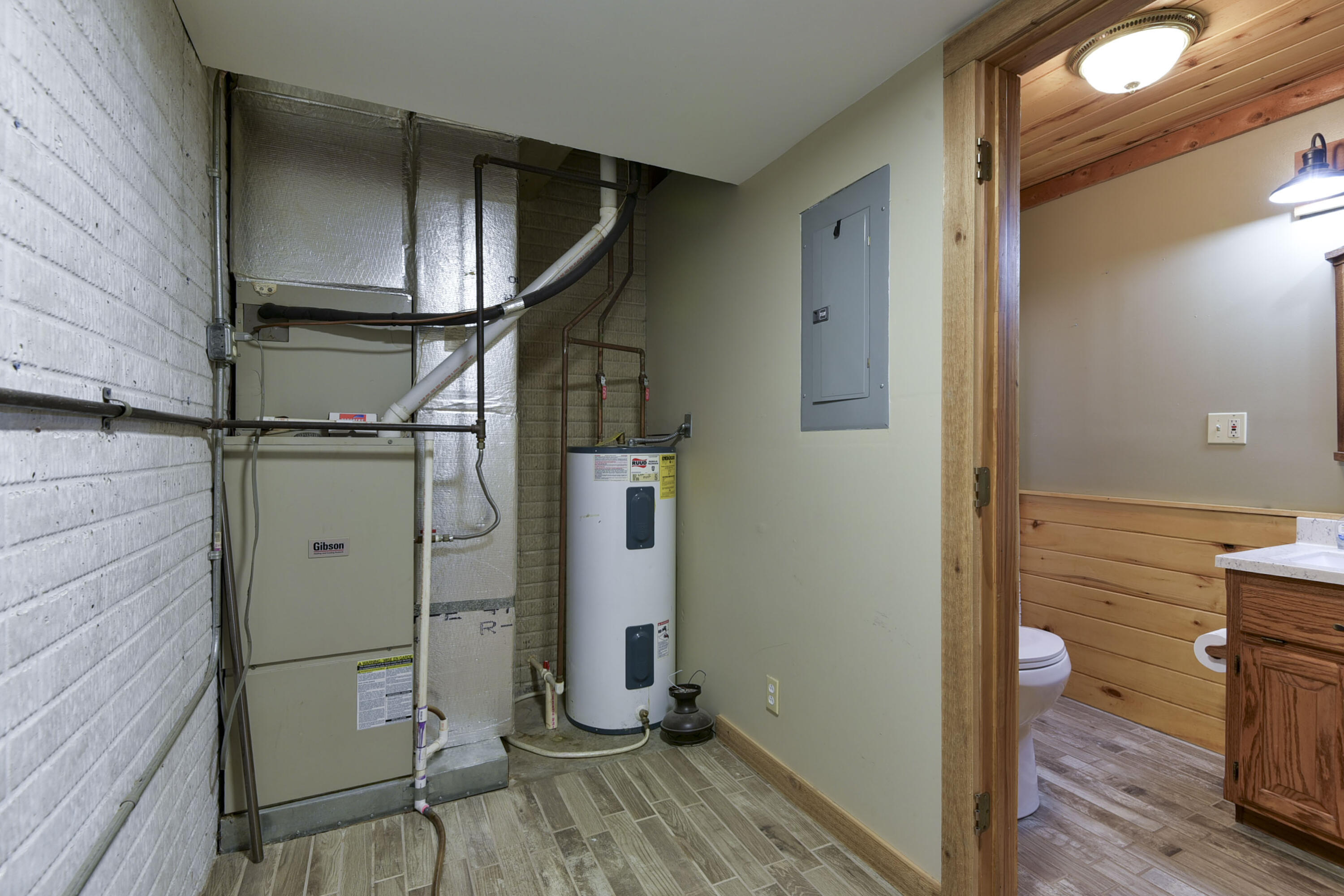 19005 Farm Road 1170 Property Photo 14