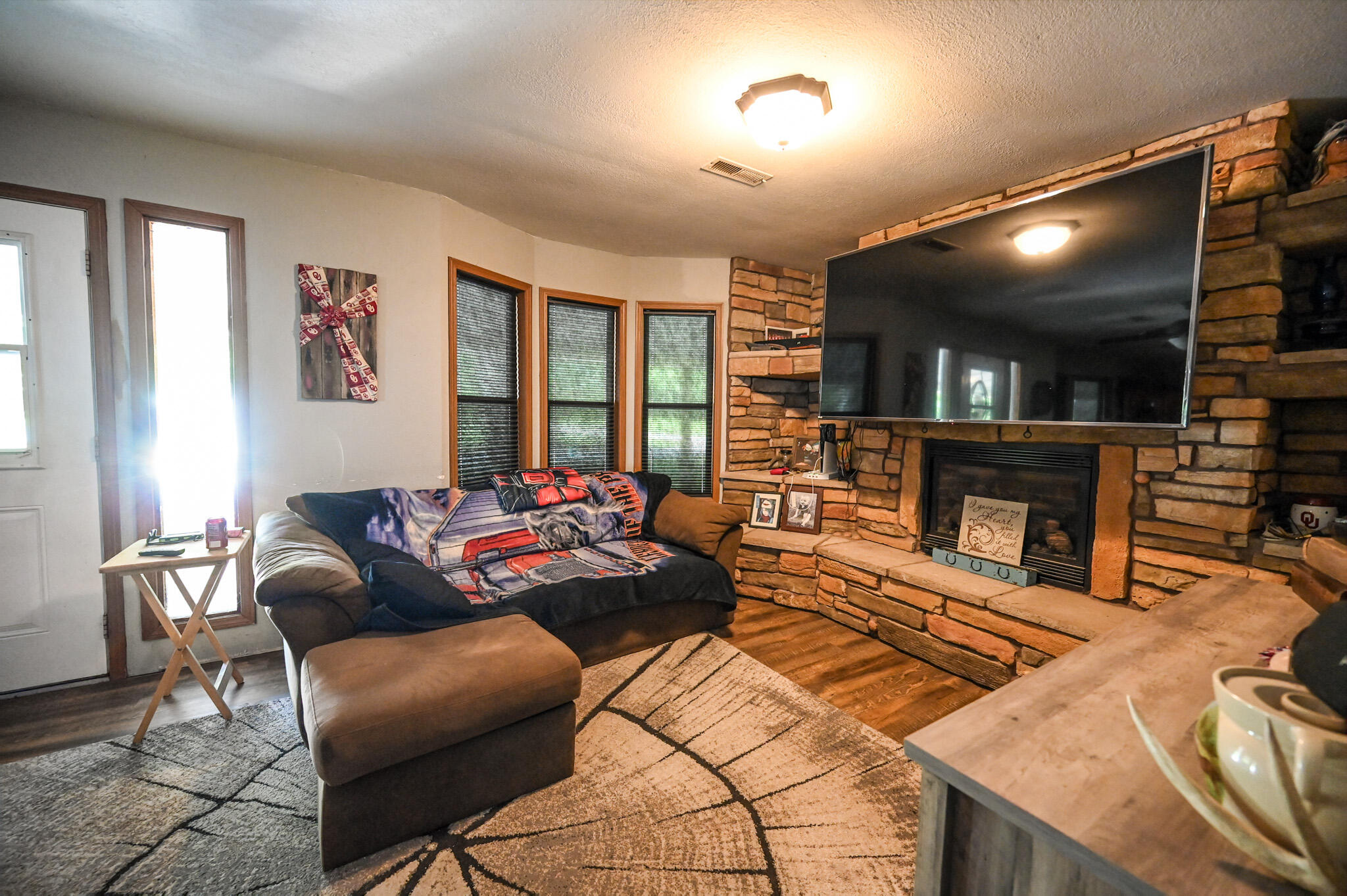 18272 North Hampton Drive Property Photo 8
