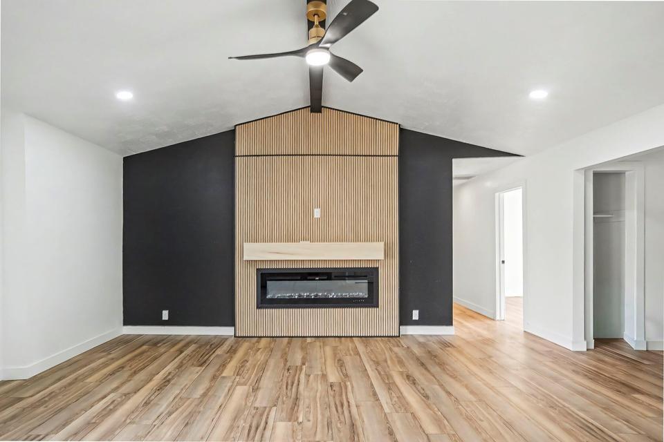 2344 South Kickapoo Avenue Property Photo 6