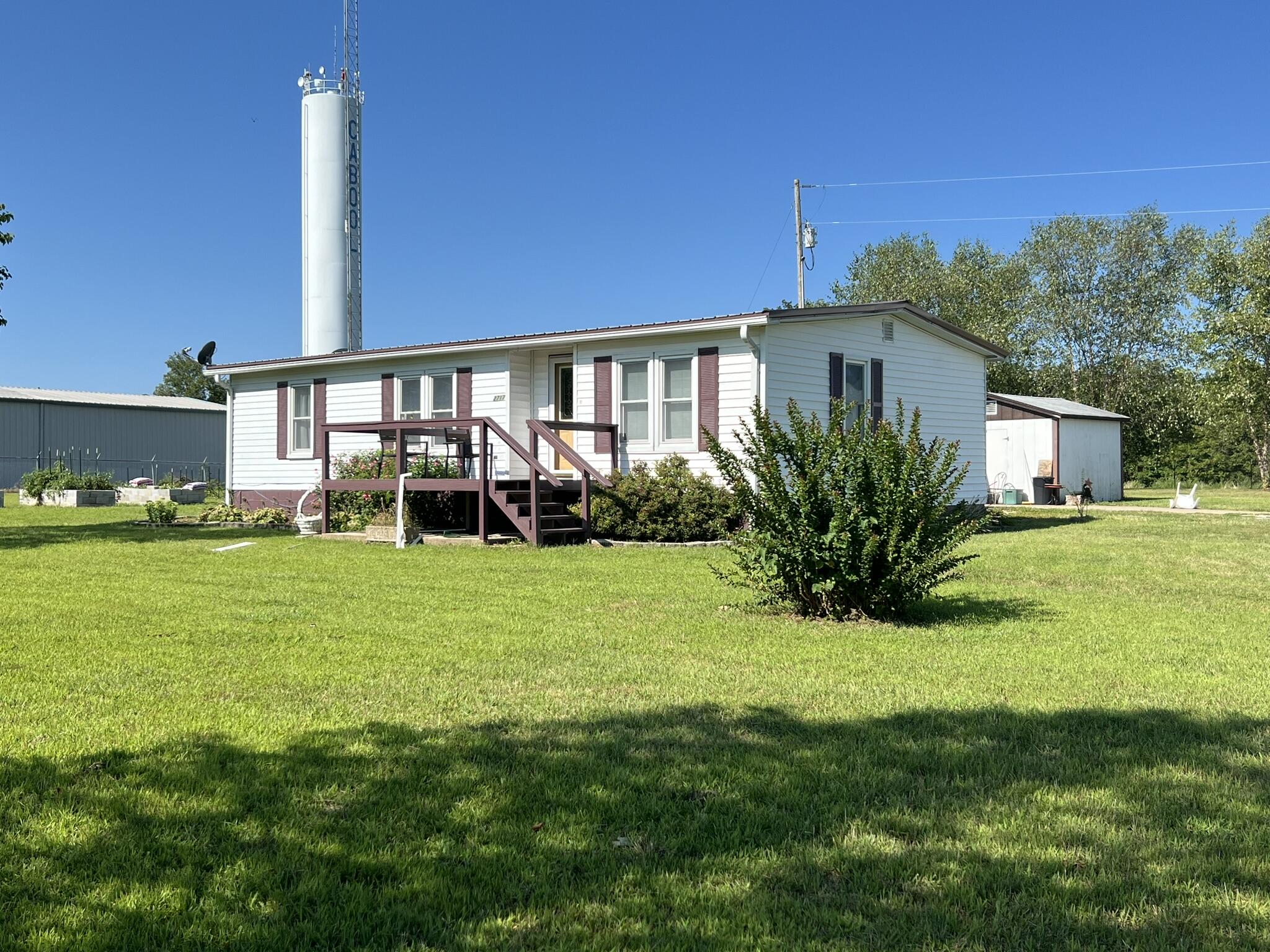 2717 Chestnut Drive Property Photo 6