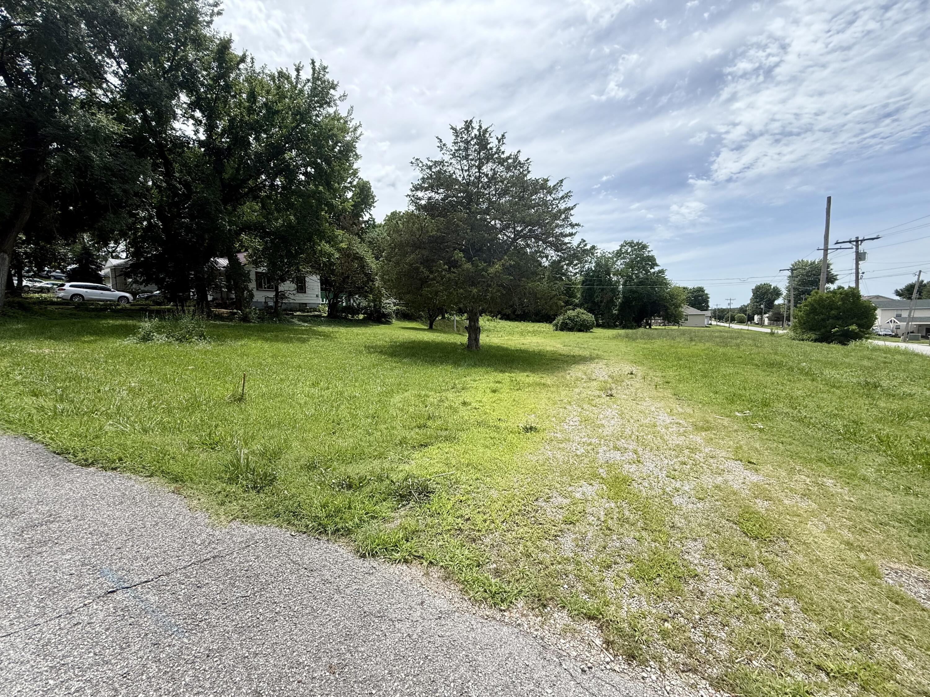 355&357 Roberts Drive Property Photo 3