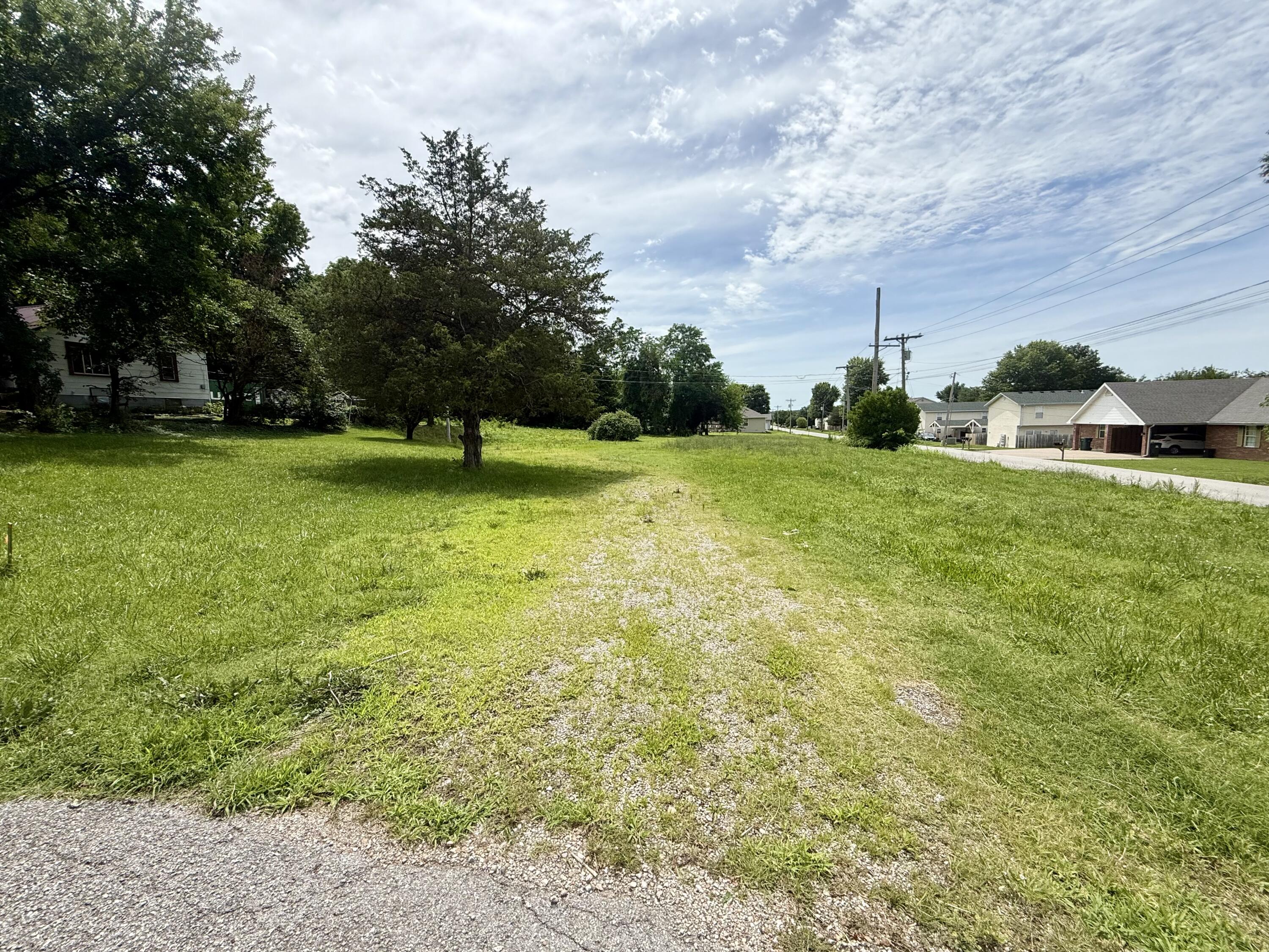 355&357 Roberts Drive Property Photo 6