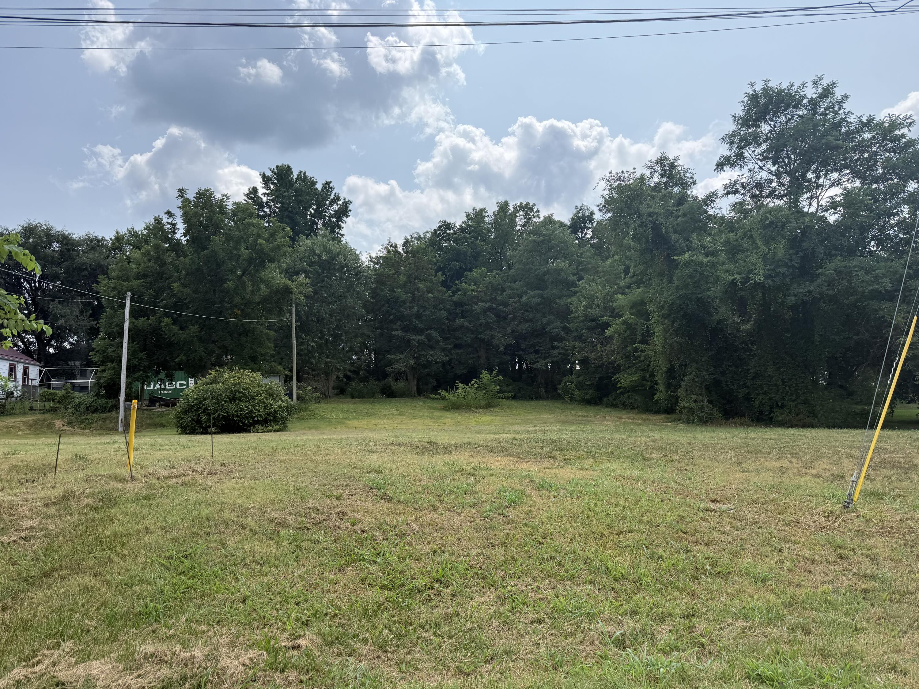355&357 Roberts & 558 Gibbs Dr Property Photo 3