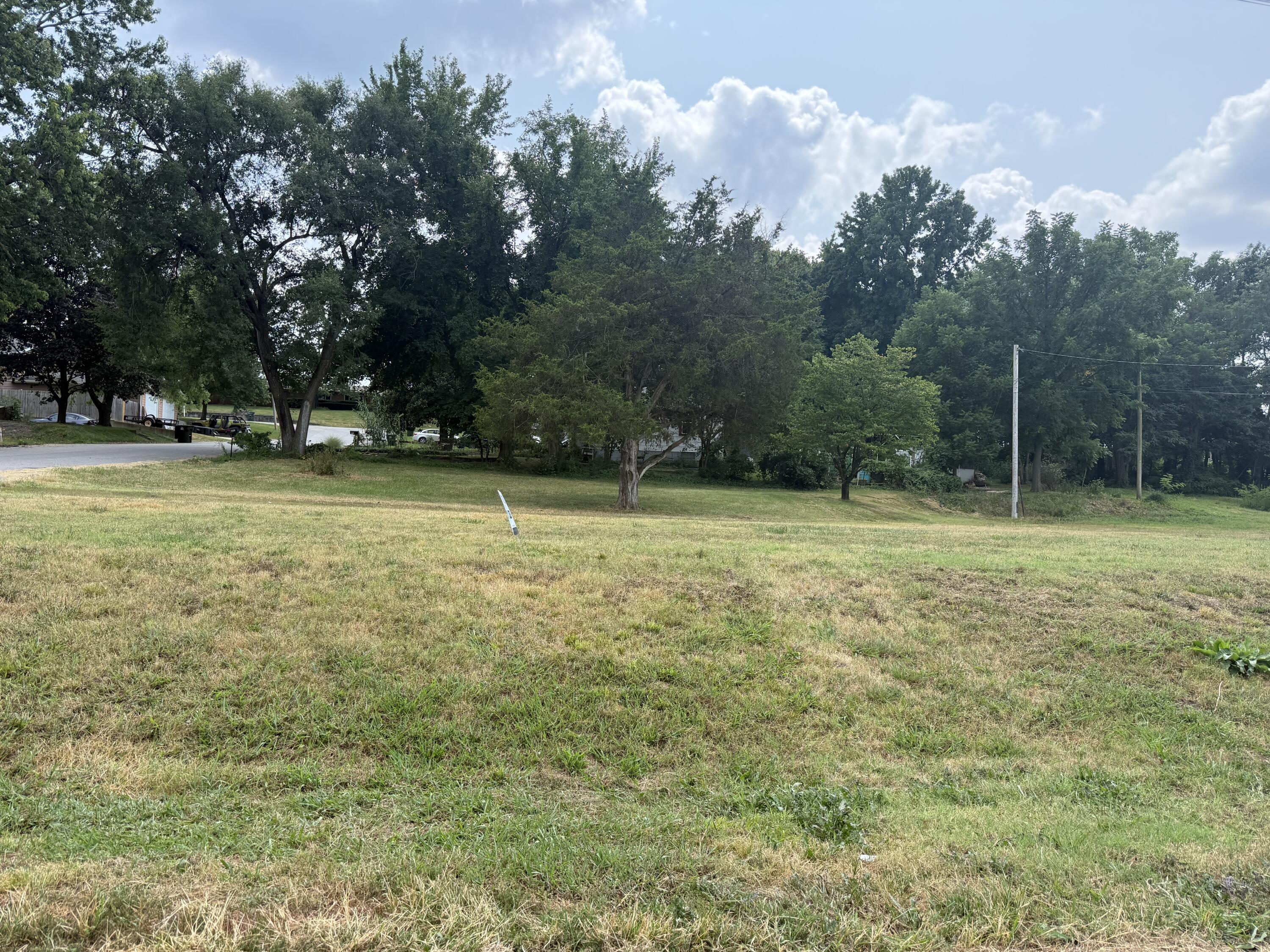 355&357 Roberts & 558 Gibbs Dr Property Photo 10