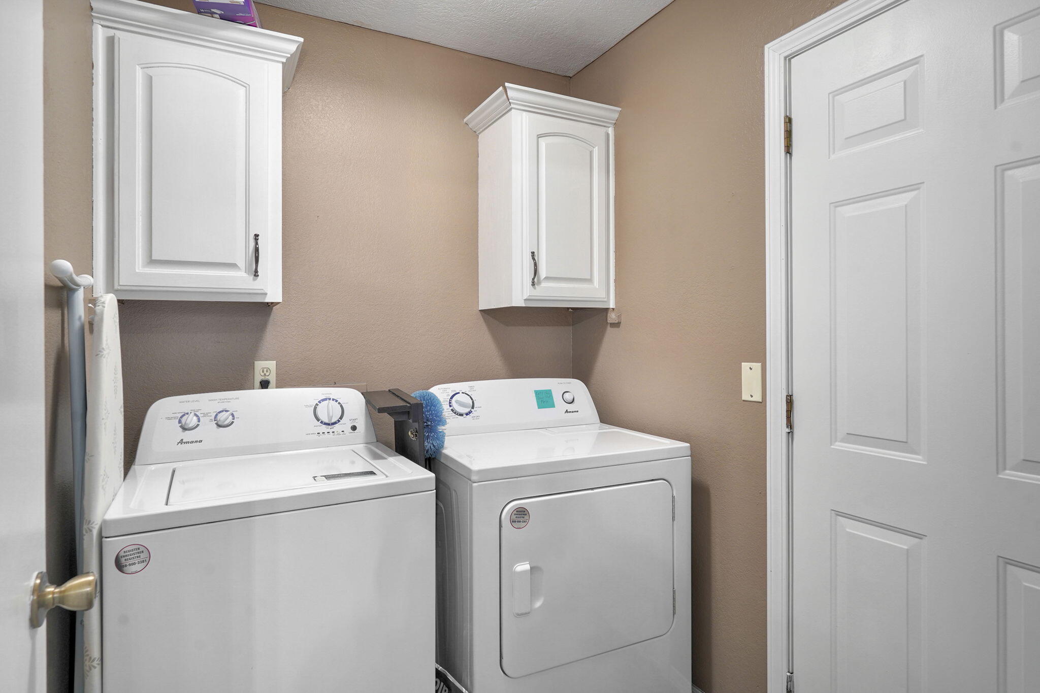 991 West Bates Drive Property Photo 14