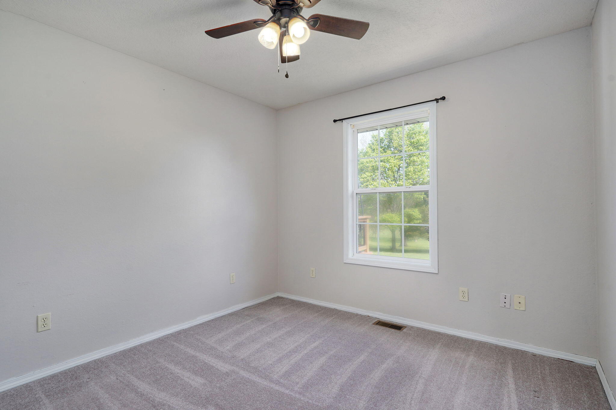 991 West Bates Drive Property Photo 19