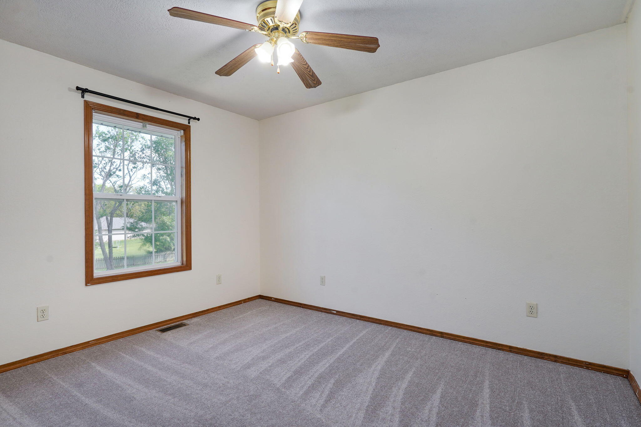 991 West Bates Drive Property Photo 20