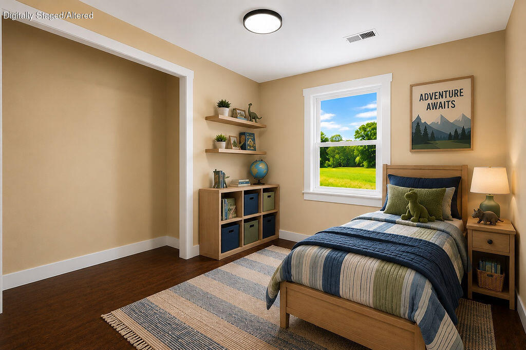 300 Oak Brook Ests Property Photo 22