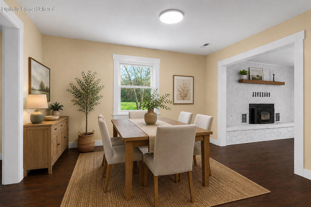 300 Oak Brook Ests Property Photo 23