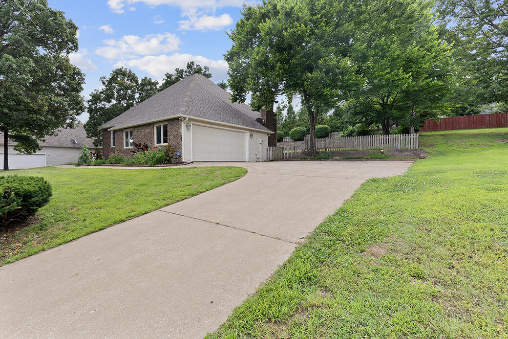 4410 Belmont Drive Property Photo 5