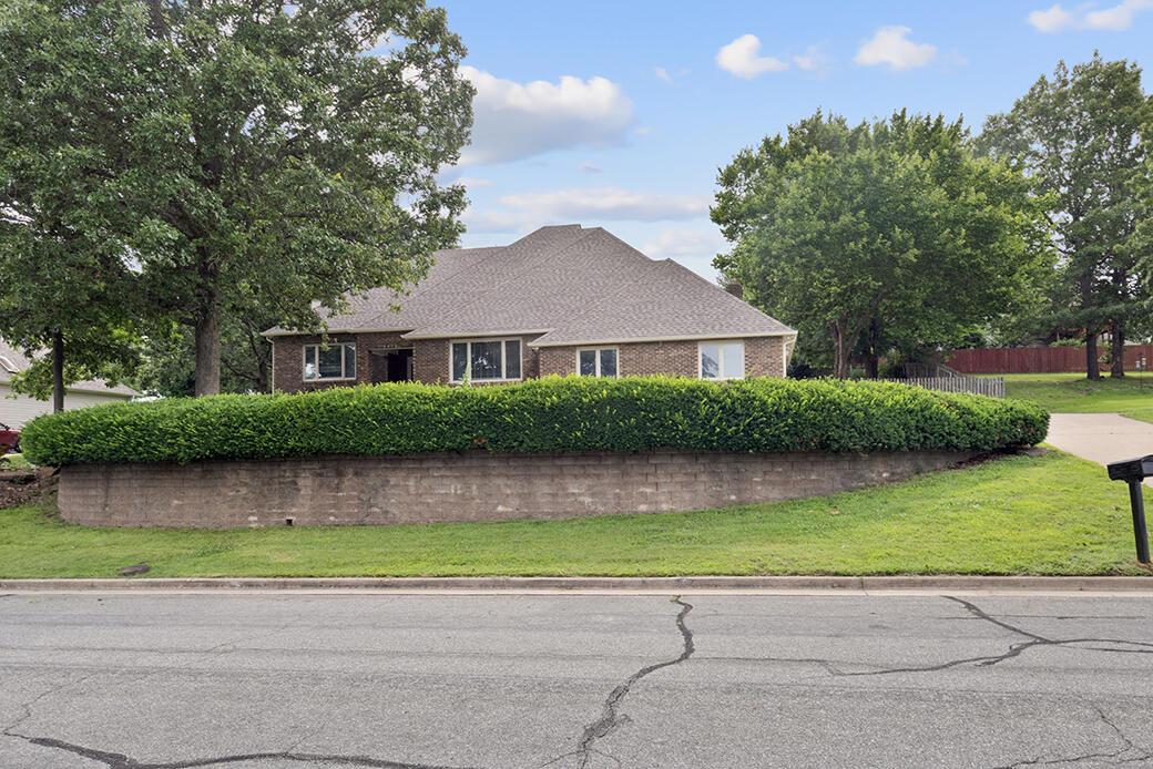 4410 Belmont Drive Property Photo 6