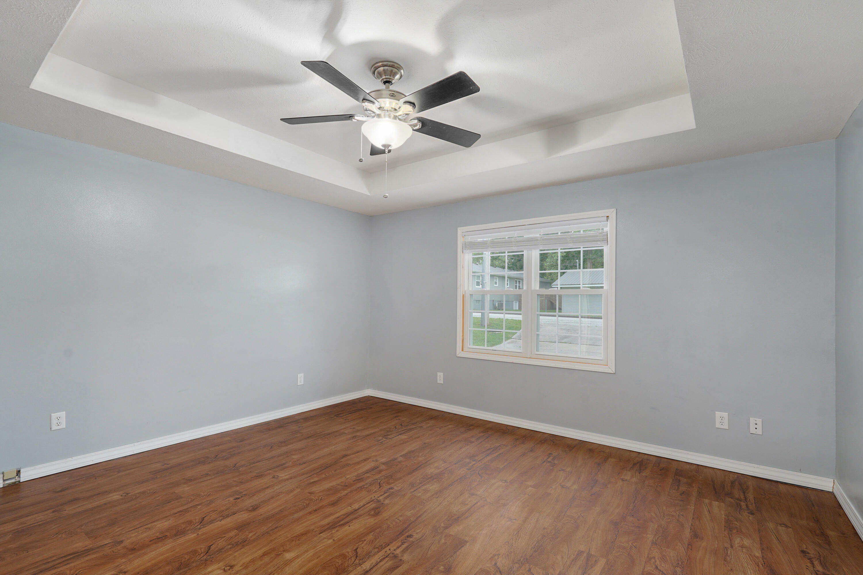 1009 West Division Street Property Photo 14