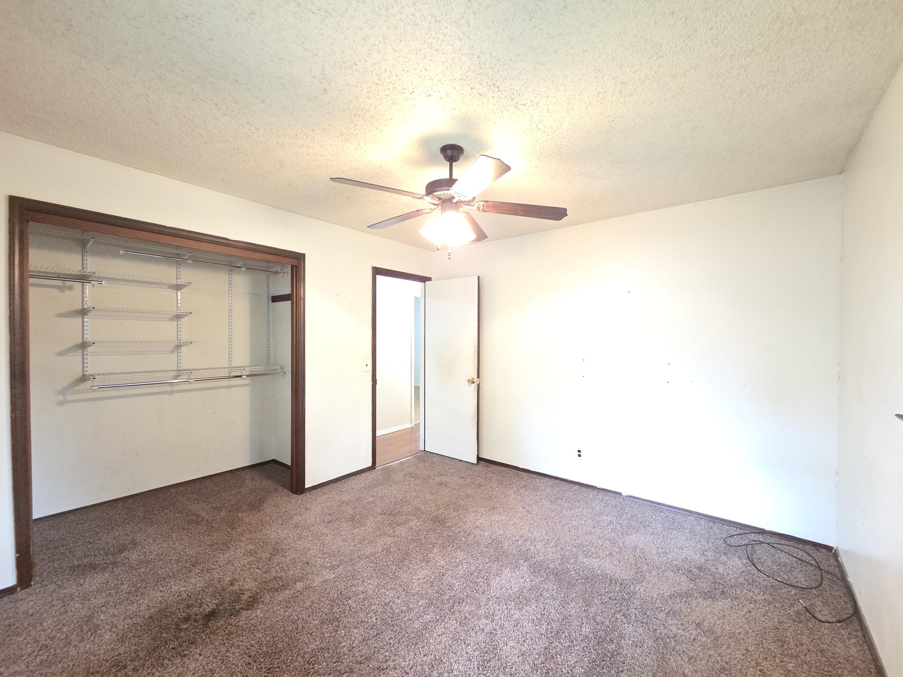 210 South Drenda Avenue Property Photo 33