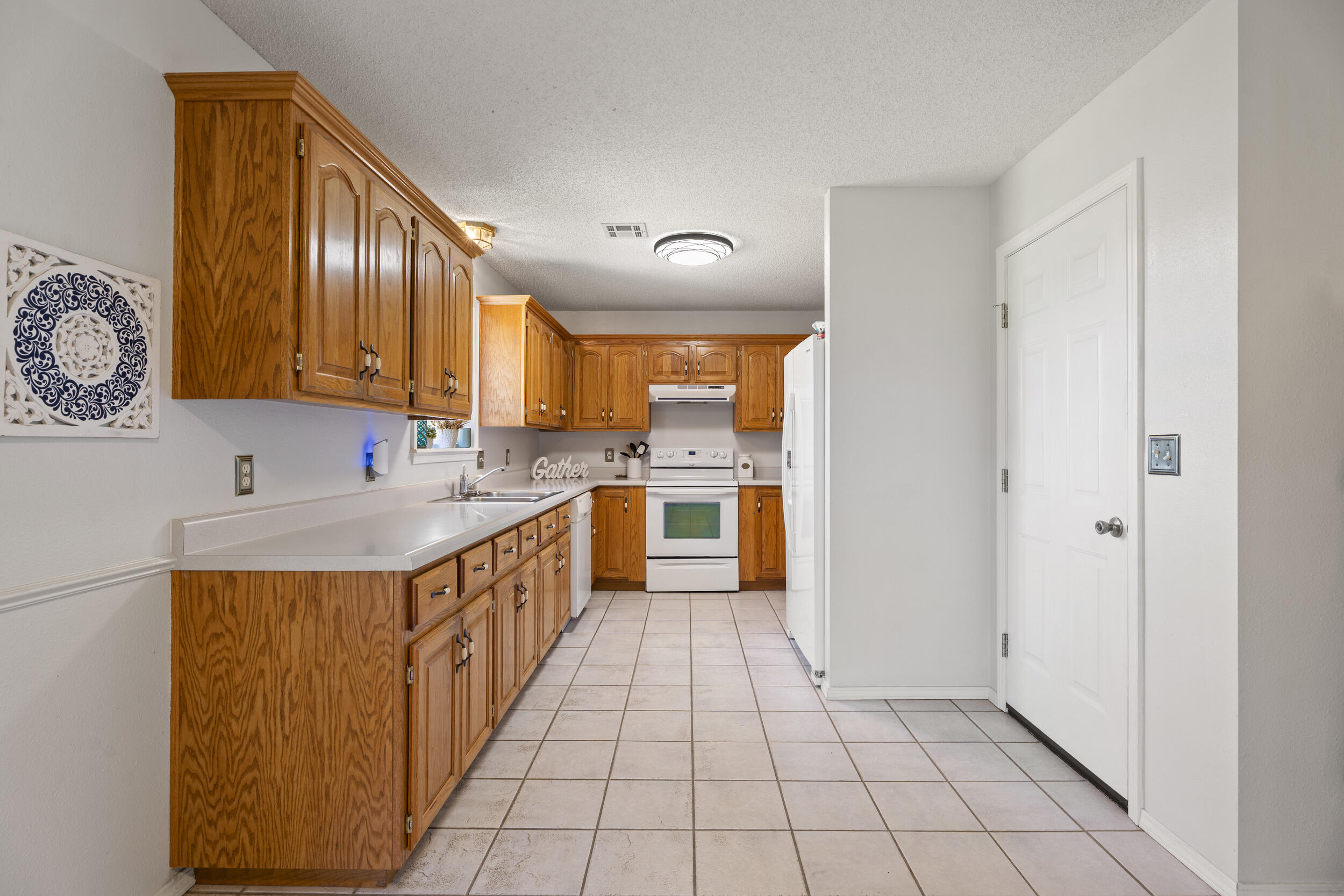 712 Mill Street Property Photo 13