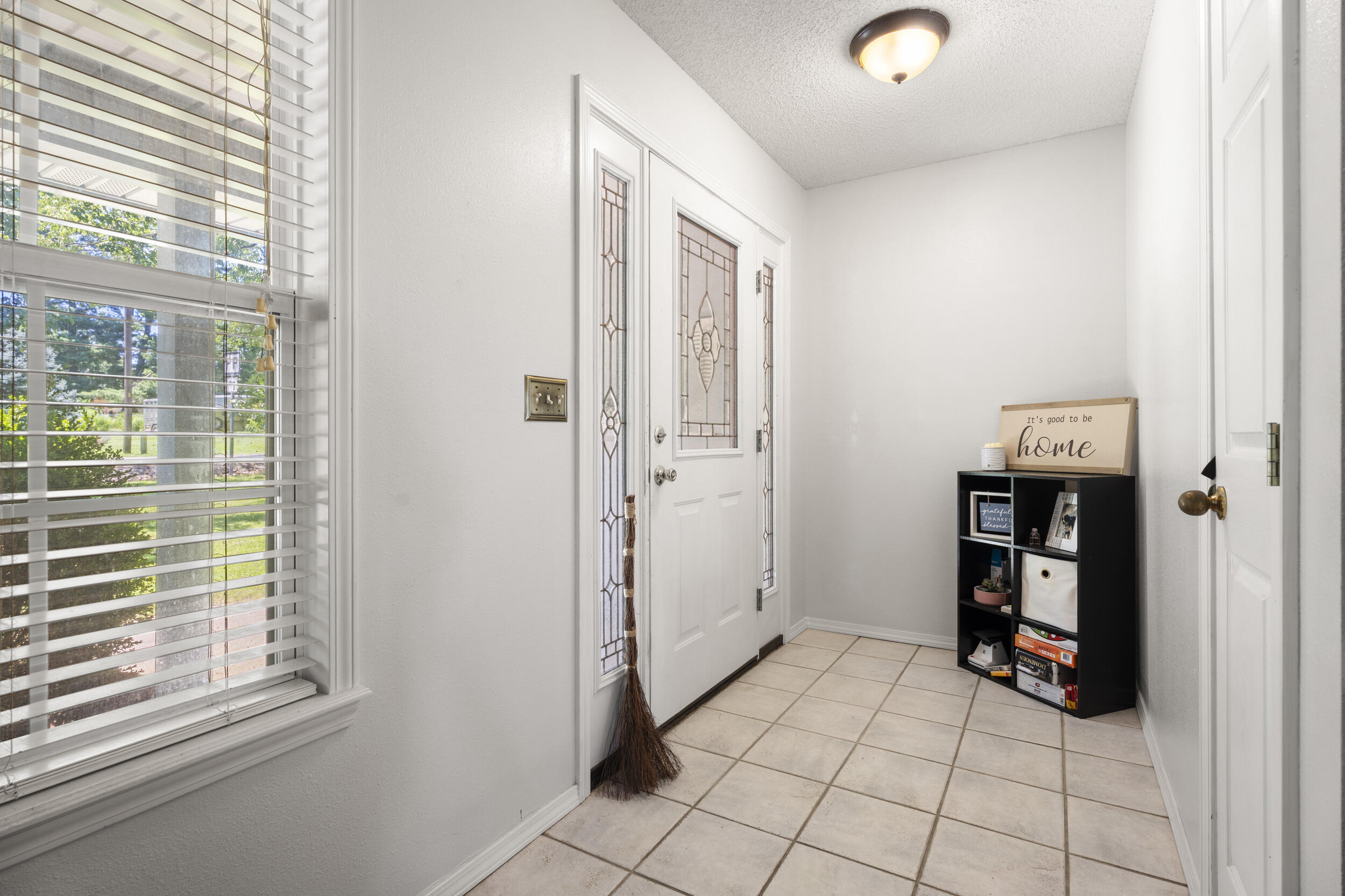 712 Mill Street Property Photo 17