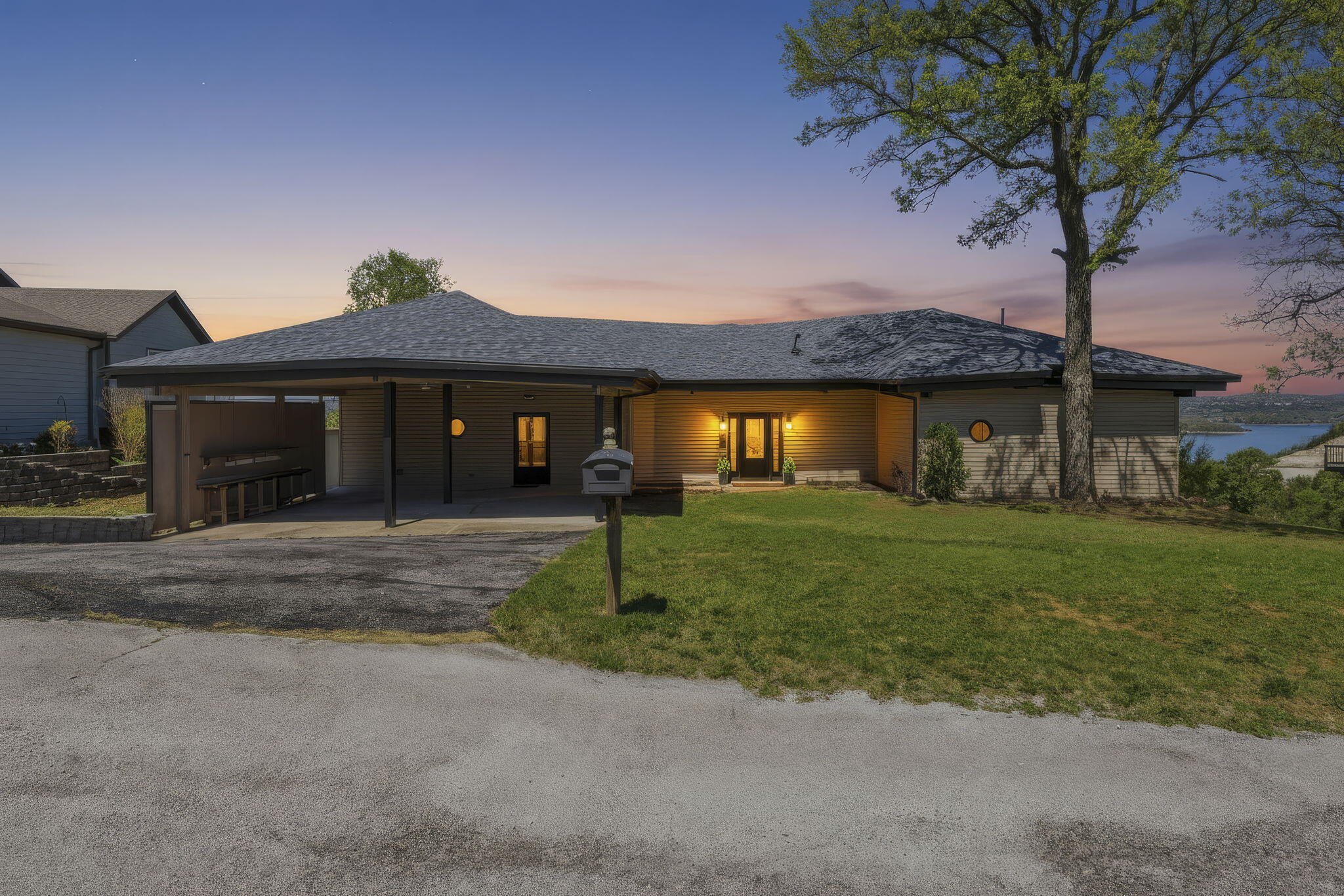 9387 State Highway 13 Property Photo 1