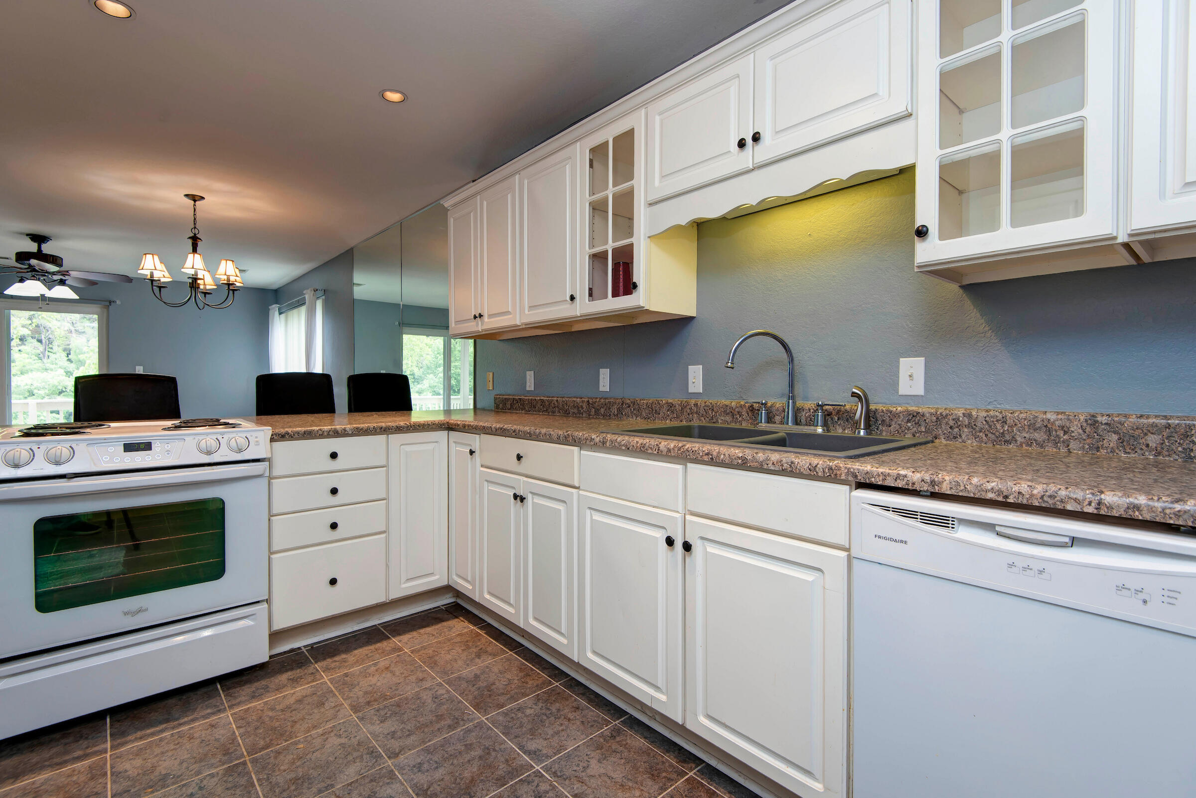 146 River Point Road 7 Property Photo 16