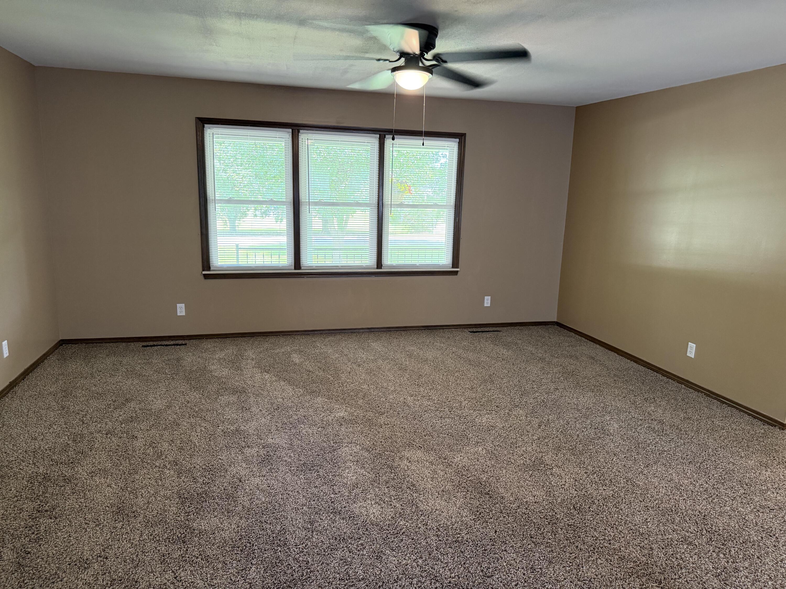 17 Sherwood Trail Property Photo 8