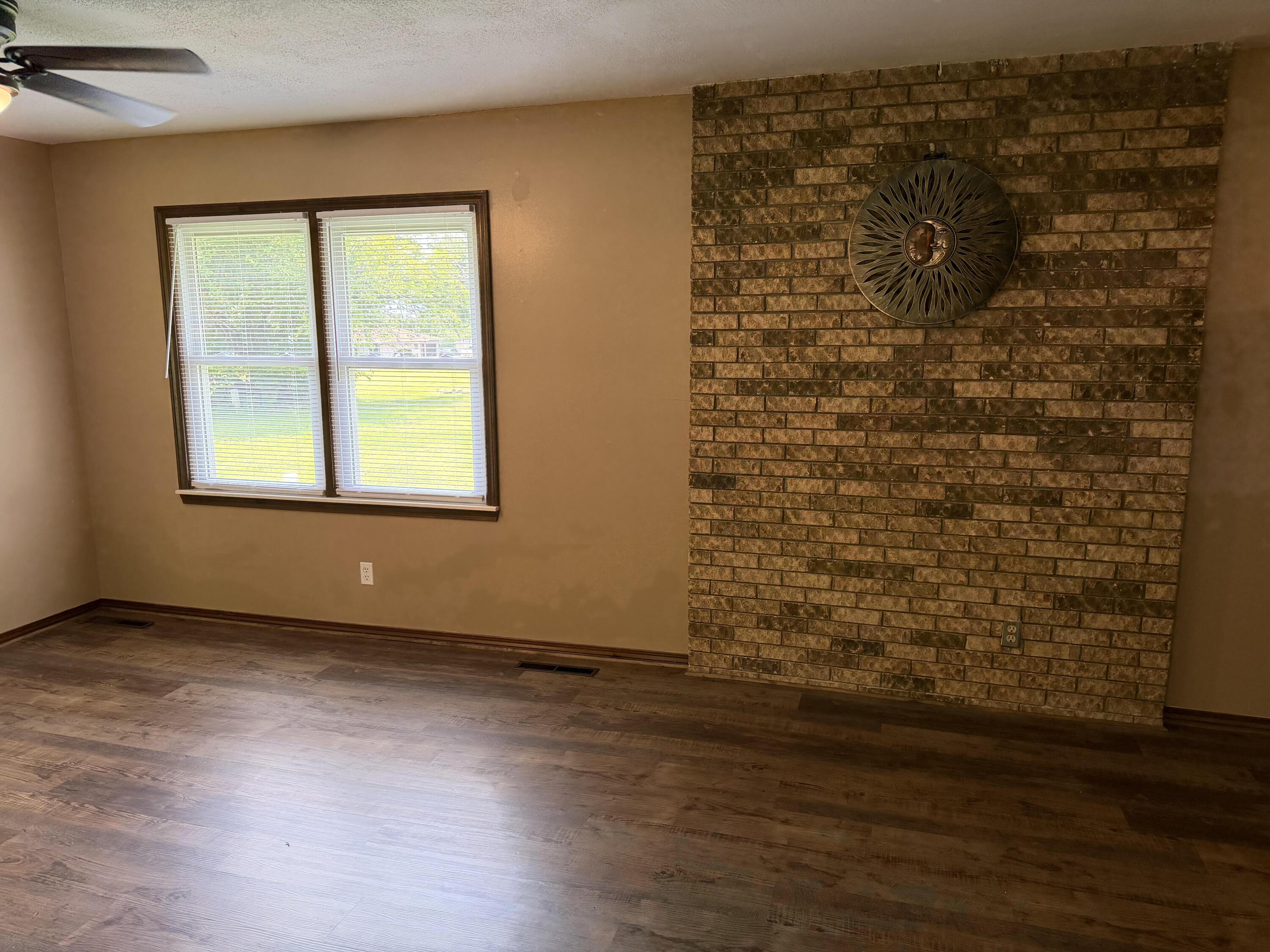 17 Sherwood Trail Property Photo 9