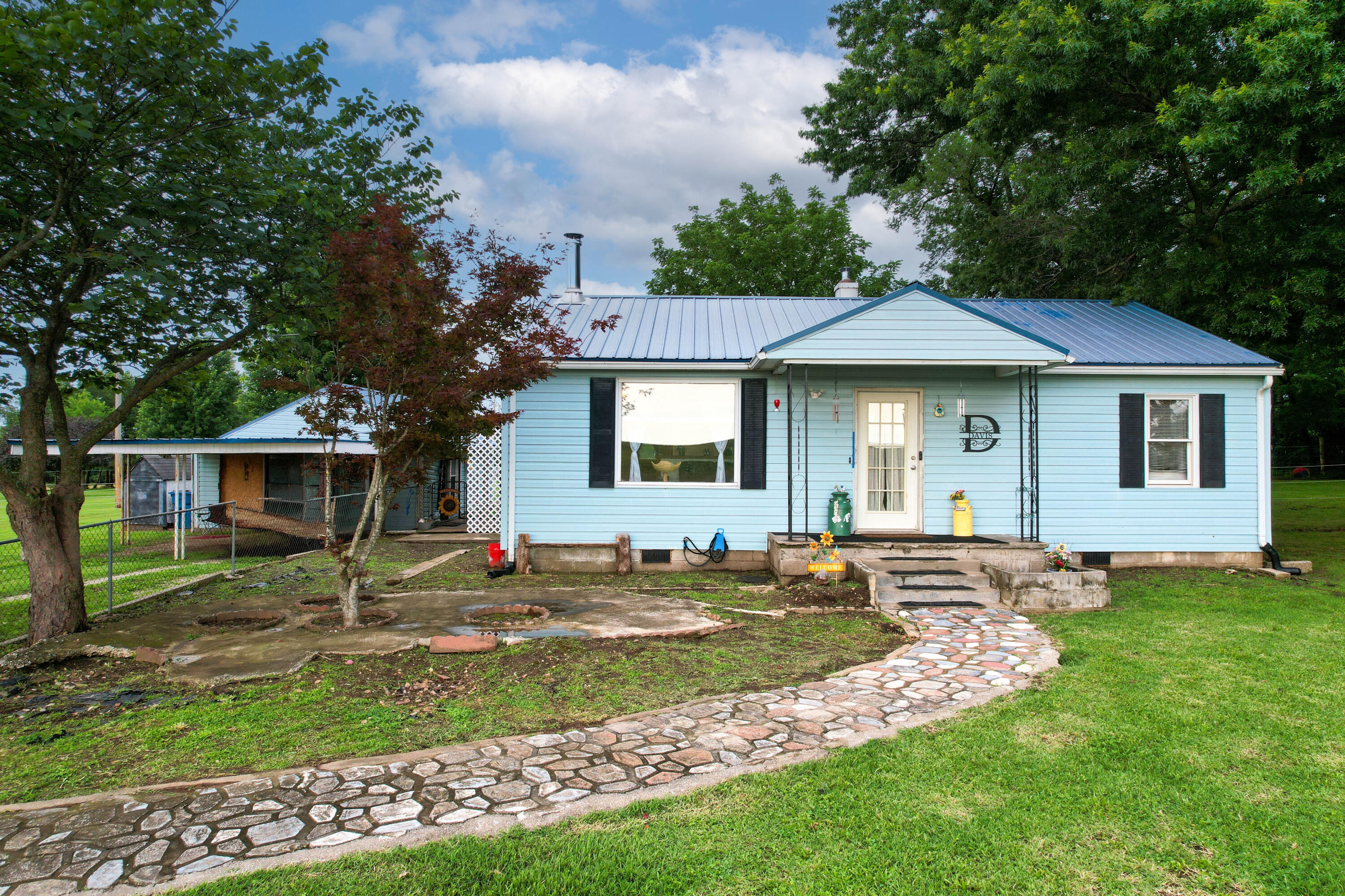 23951 State Highway Z Property Photo 1