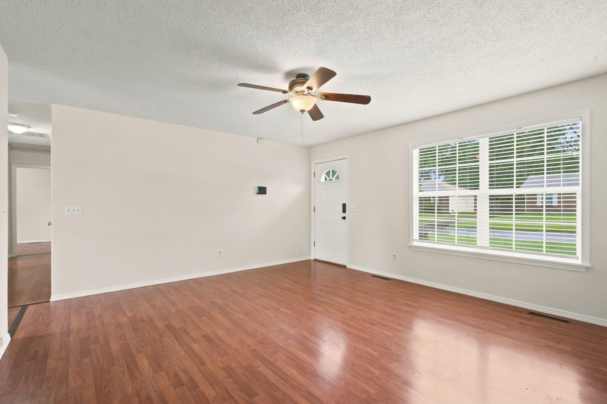 511 East Dyann Drive Property Photo 6