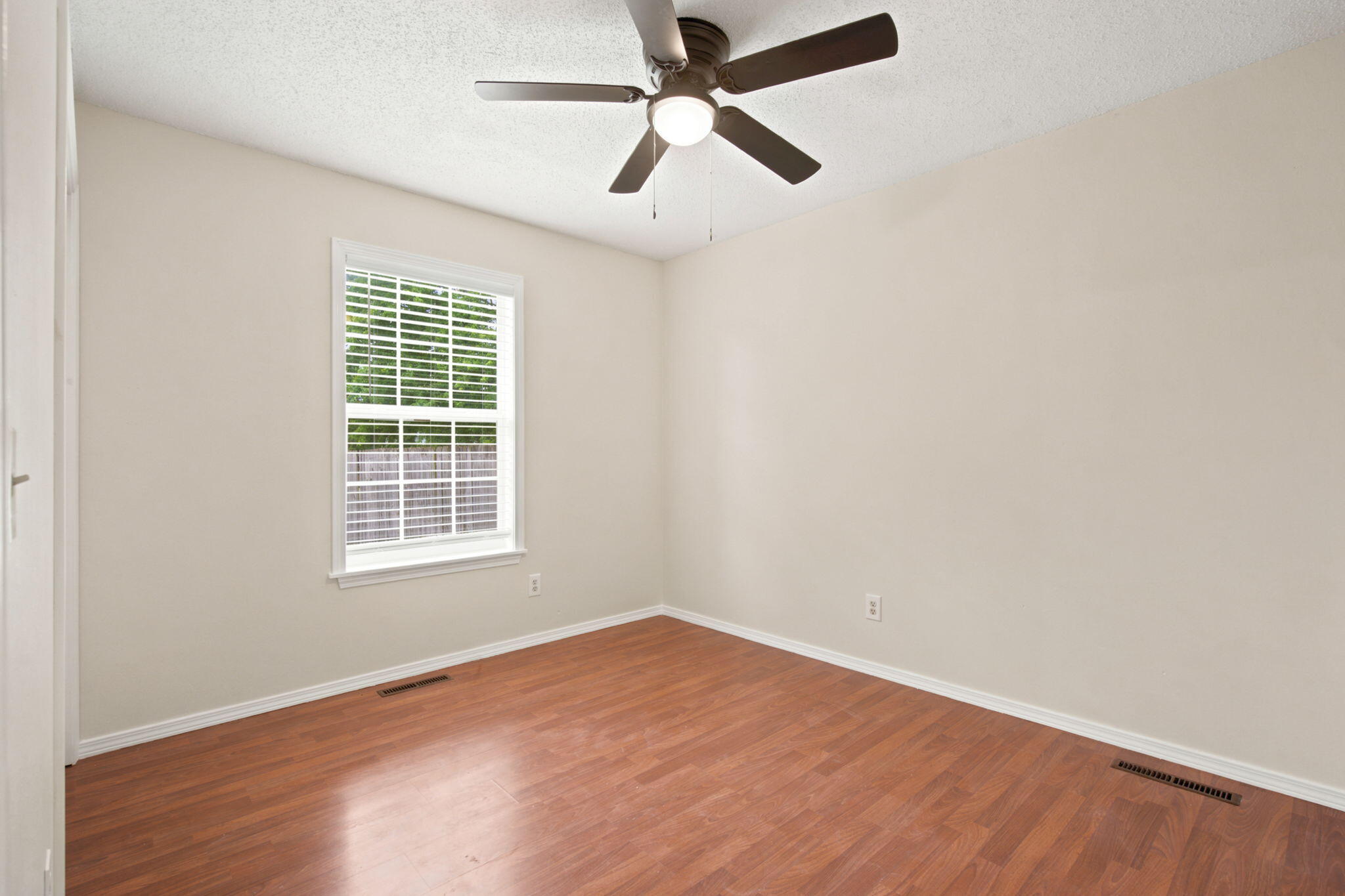 511 East Dyann Drive Property Photo 15