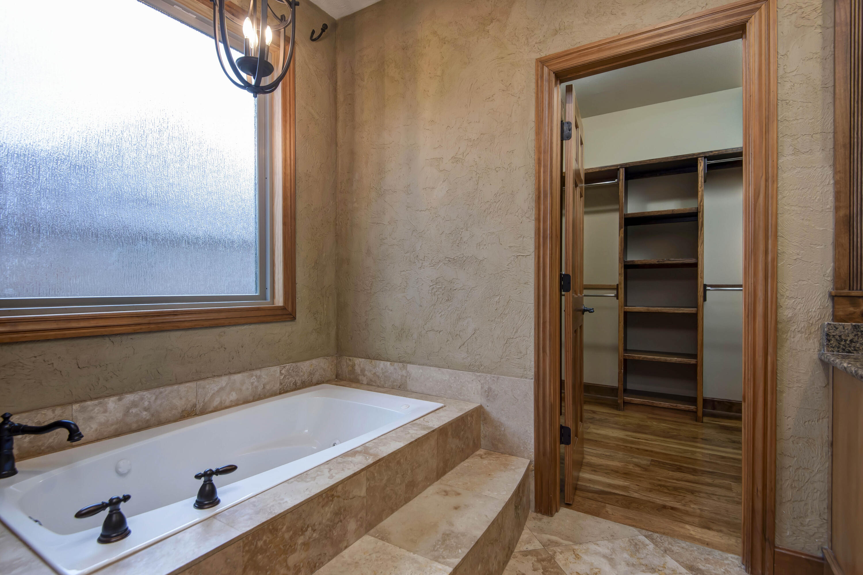 6116 South Danforth Avenue Property Photo 24