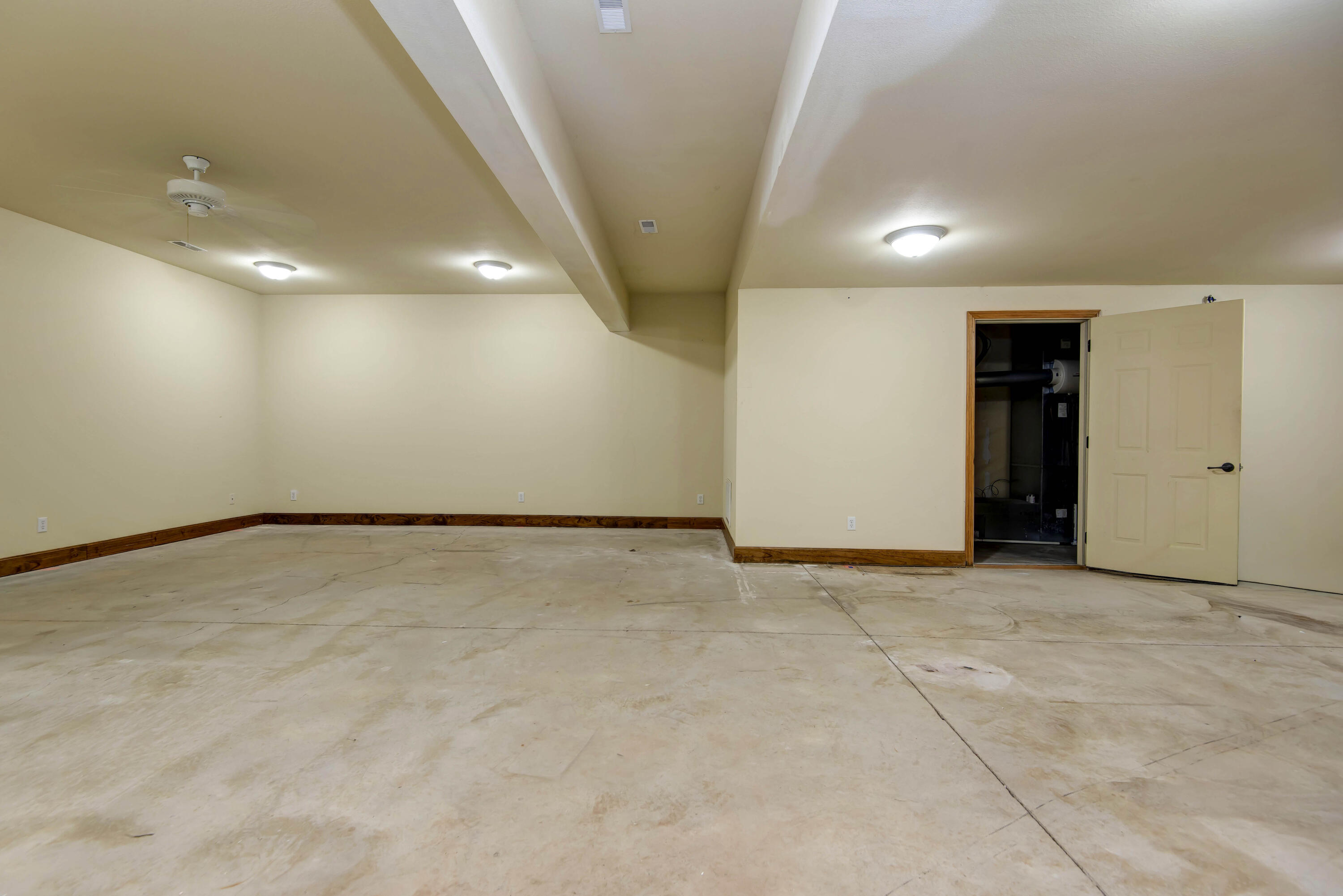 6116 South Danforth Avenue Property Photo 35
