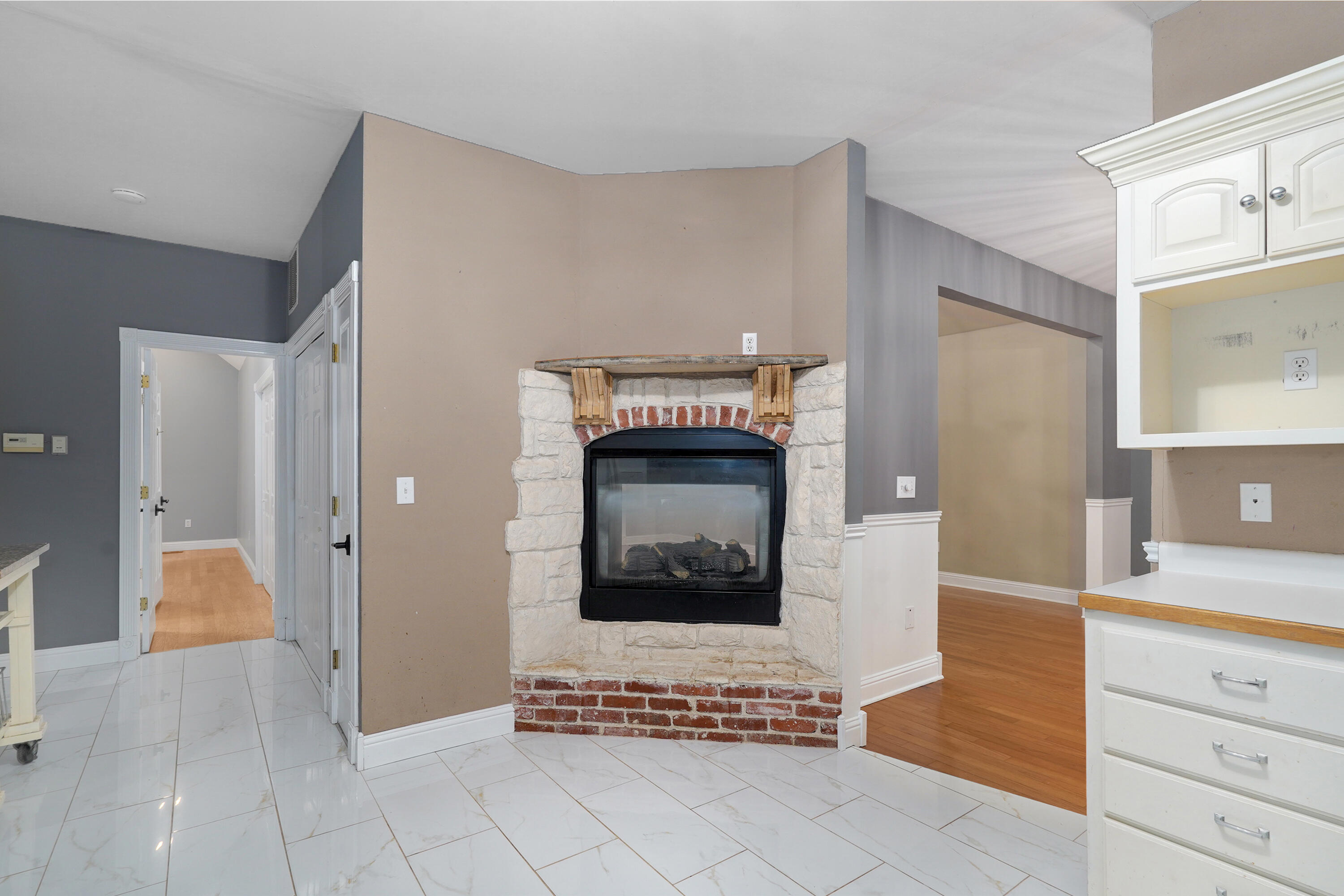 34 Englewood Lane Property Photo 19