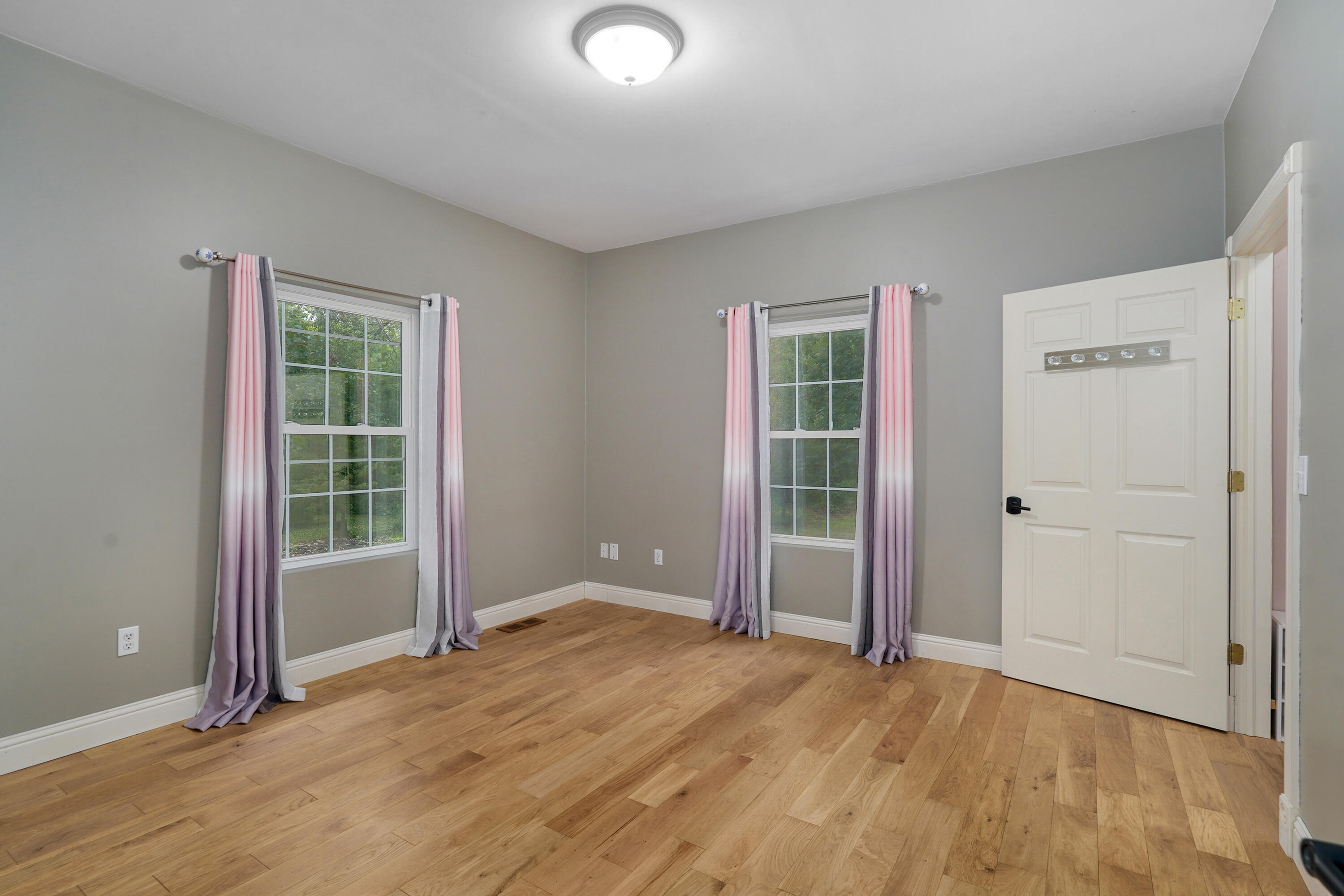 34 Englewood Lane Property Photo 20