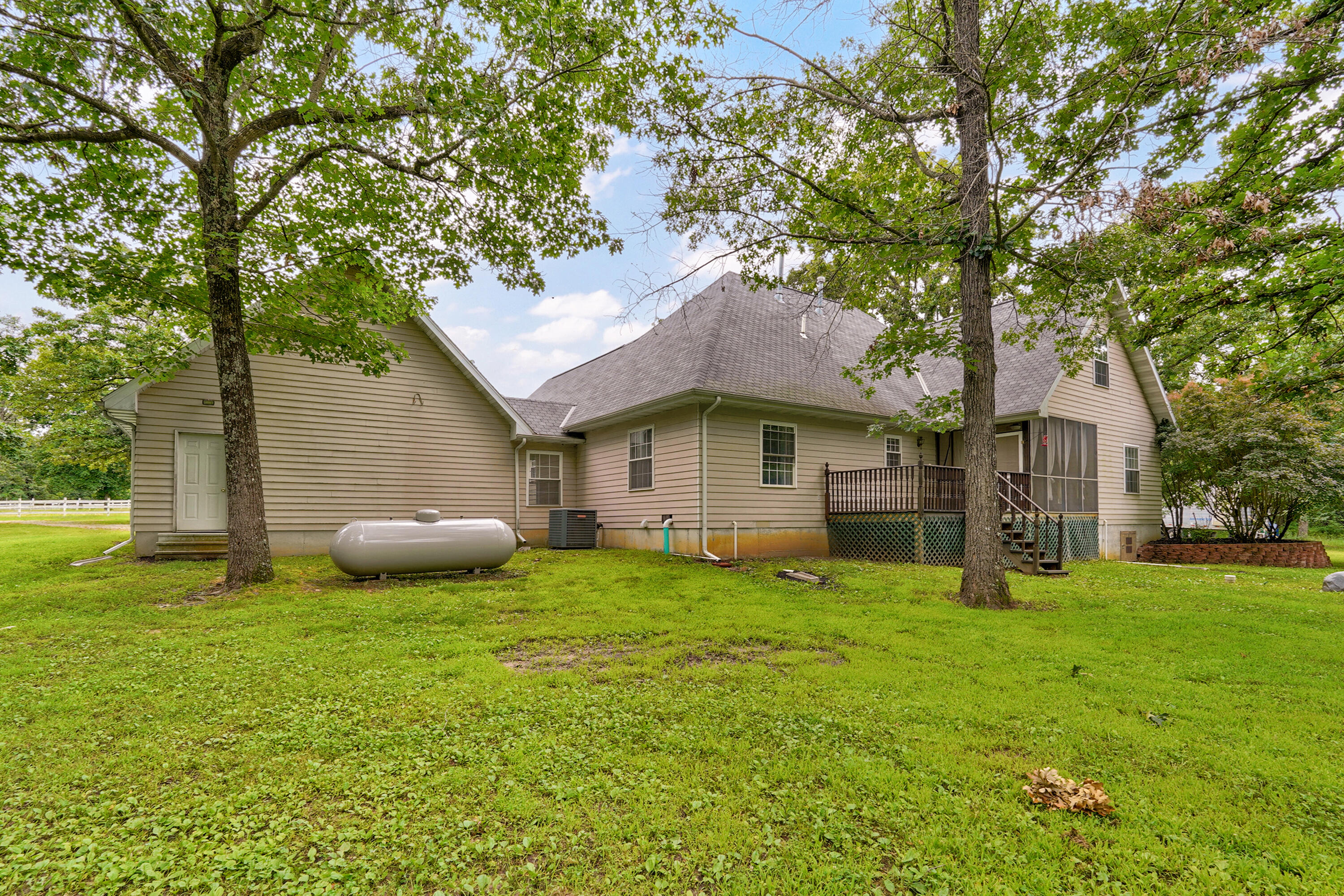34 Englewood Lane Property Photo 46