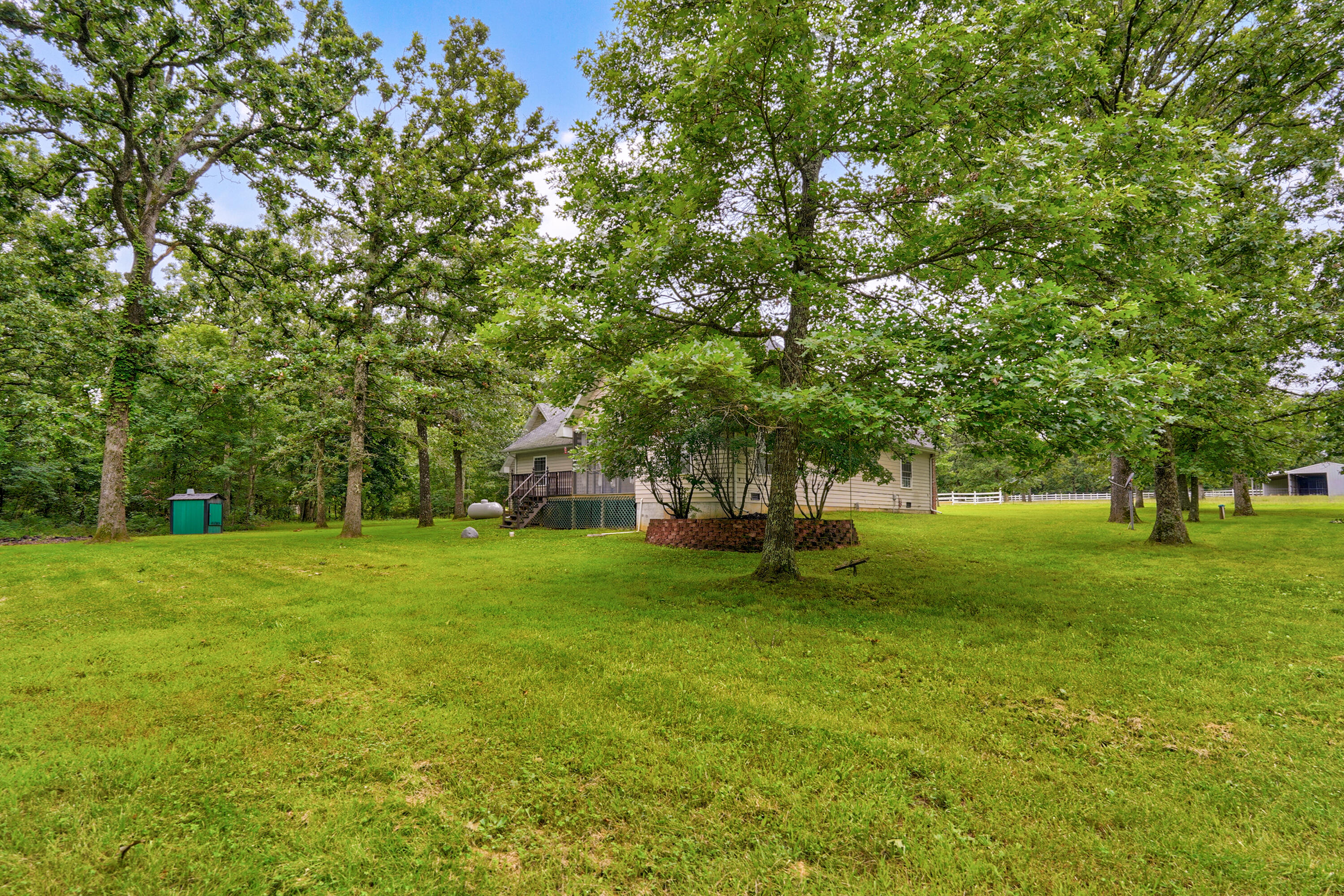 34 Englewood Lane Property Photo 49