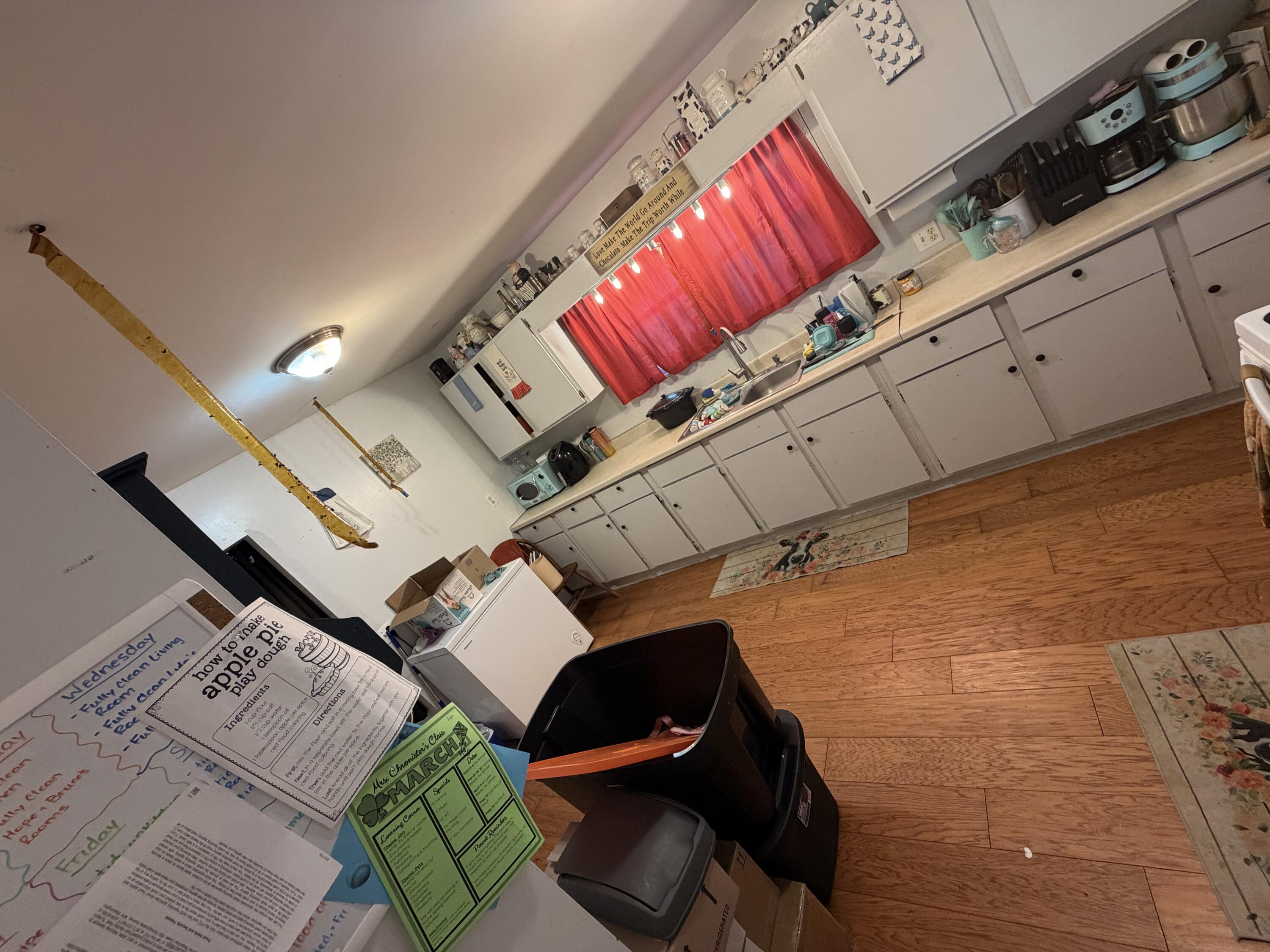 207 Broadway Street Property Photo 14
