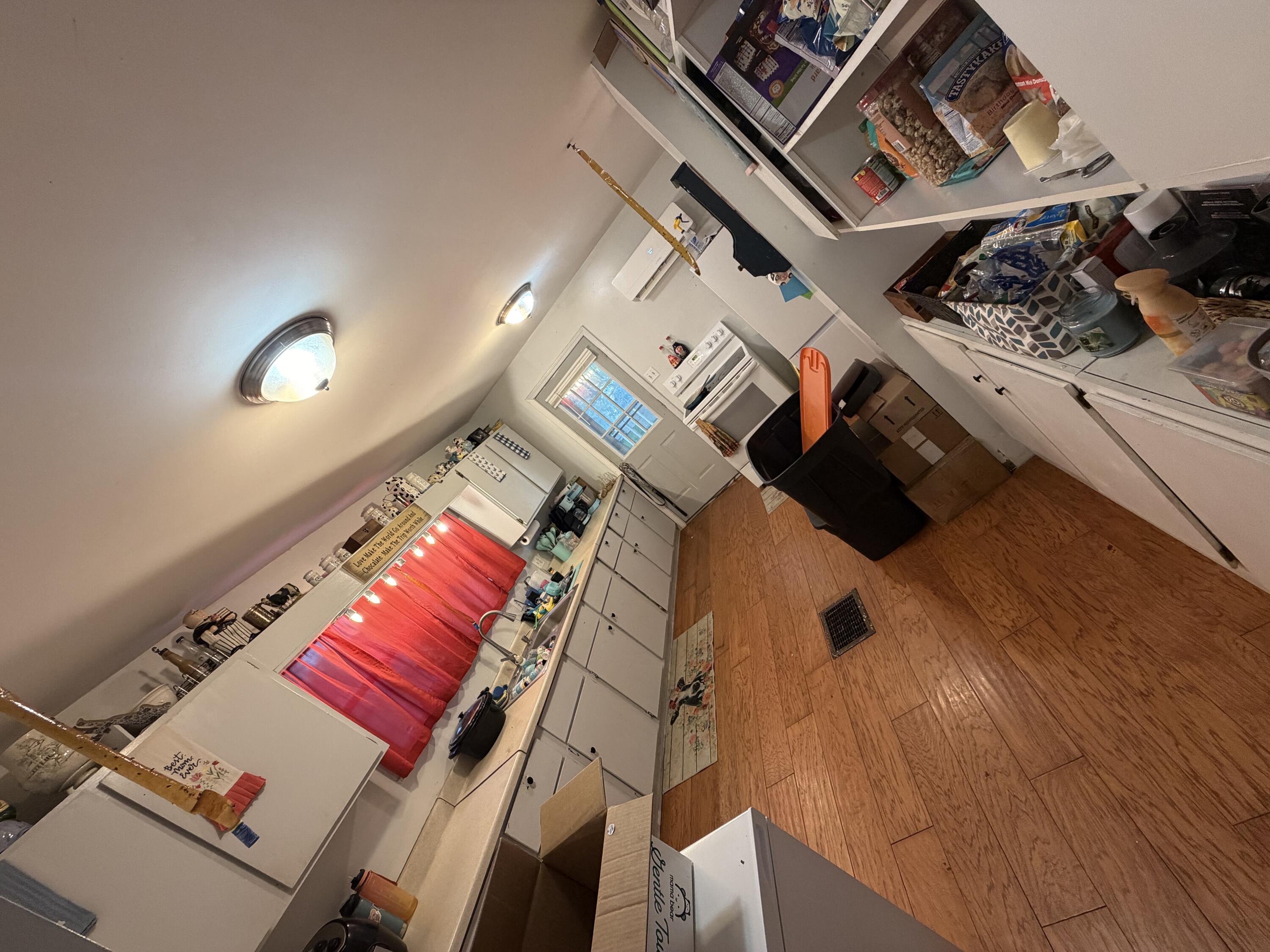 207 Broadway Street Property Photo 15