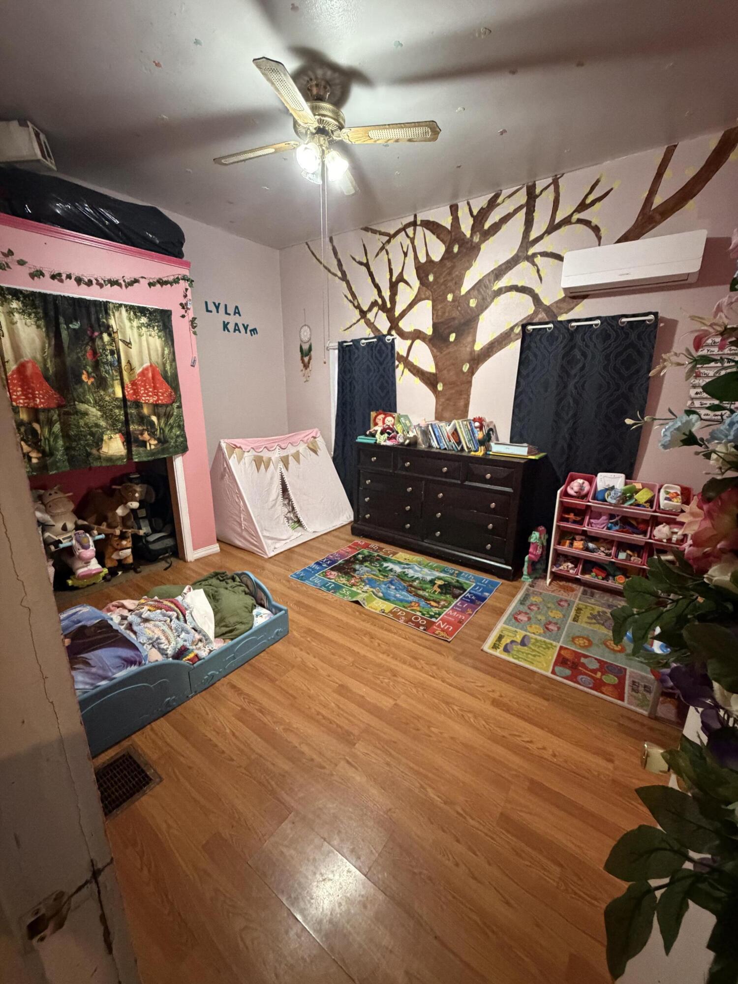 207 Broadway Street Property Photo 25